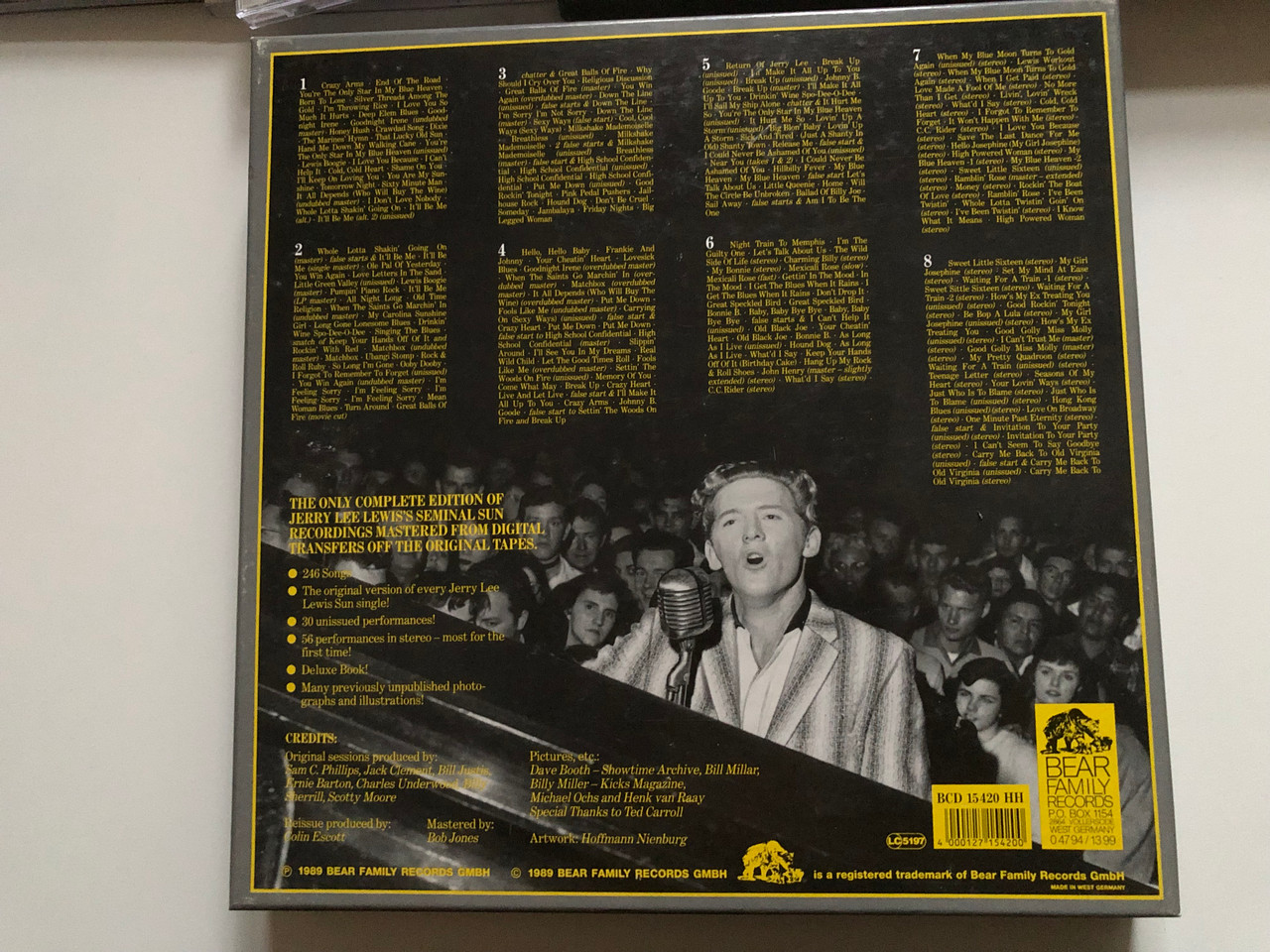 https://cdn10.bigcommerce.com/s-62bdpkt7pb/products/0/images/261092/Classic_Jerry_Lee_Lewis_-_The_Definitive_Edition_Of_His_Sun_Recordings_1956-1963_Incl._Unissued_Performances_Bear_Family_Records_8x_Audio_CD_Box_Set_1989_BCD_15420_HH_11__09290.1671207954.1280.1280.JPG?c=2&_gl=1*1r6qbqc*_ga*MjA2NTIxMjE2MC4xNTkwNTEyNTMy*_ga_WS2VZYPC6G*MTY3MTE5OTEwOC42NzQuMS4xNjcxMjA3Njg4LjYwLjAuMA..