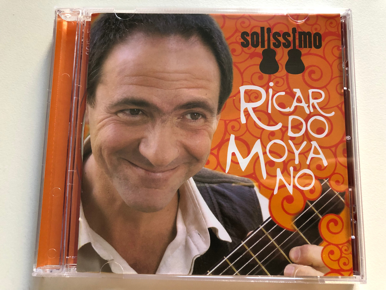 https://cdn10.bigcommerce.com/s-62bdpkt7pb/products/0/images/261634/Ricardo_Moyano_Solissimo_Milhan_Mzik_Audio_CD_2006_1__08240.1671648500.1280.1280.JPG?c=2&_gl=1*mdpt1u*_ga*MjA2NTIxMjE2MC4xNTkwNTEyNTMy*_ga_WS2VZYPC6G*MTY3MTY0NzQ4MC42ODEuMS4xNjcxNjQ4Mjg3LjguMC4w