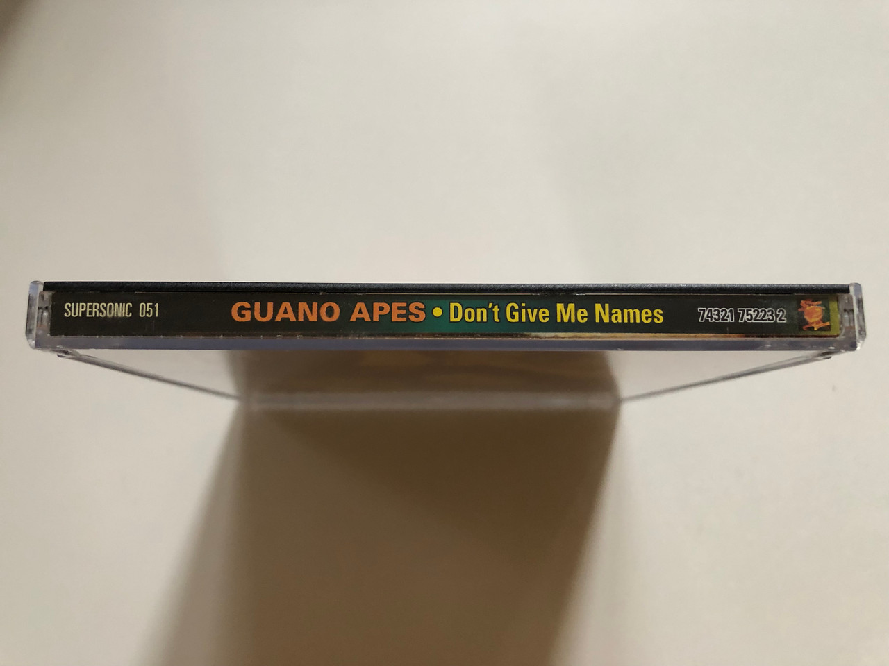 https://cdn10.bigcommerce.com/s-62bdpkt7pb/products/0/images/261923/Guano_Apes_Dont_Give_Me_Names_GUN_Audio_CD_2000_74321_75223_2_3__22616.1671785770.1280.1280.JPG?c=2&_gl=1*1qoo5a6*_ga*MjA2NTIxMjE2MC4xNTkwNTEyNTMy*_ga_WS2VZYPC6G*MTY3MTc4MTY4Mi42ODUuMS4xNjcxNzg1NjMxLjQ1LjAuMA..