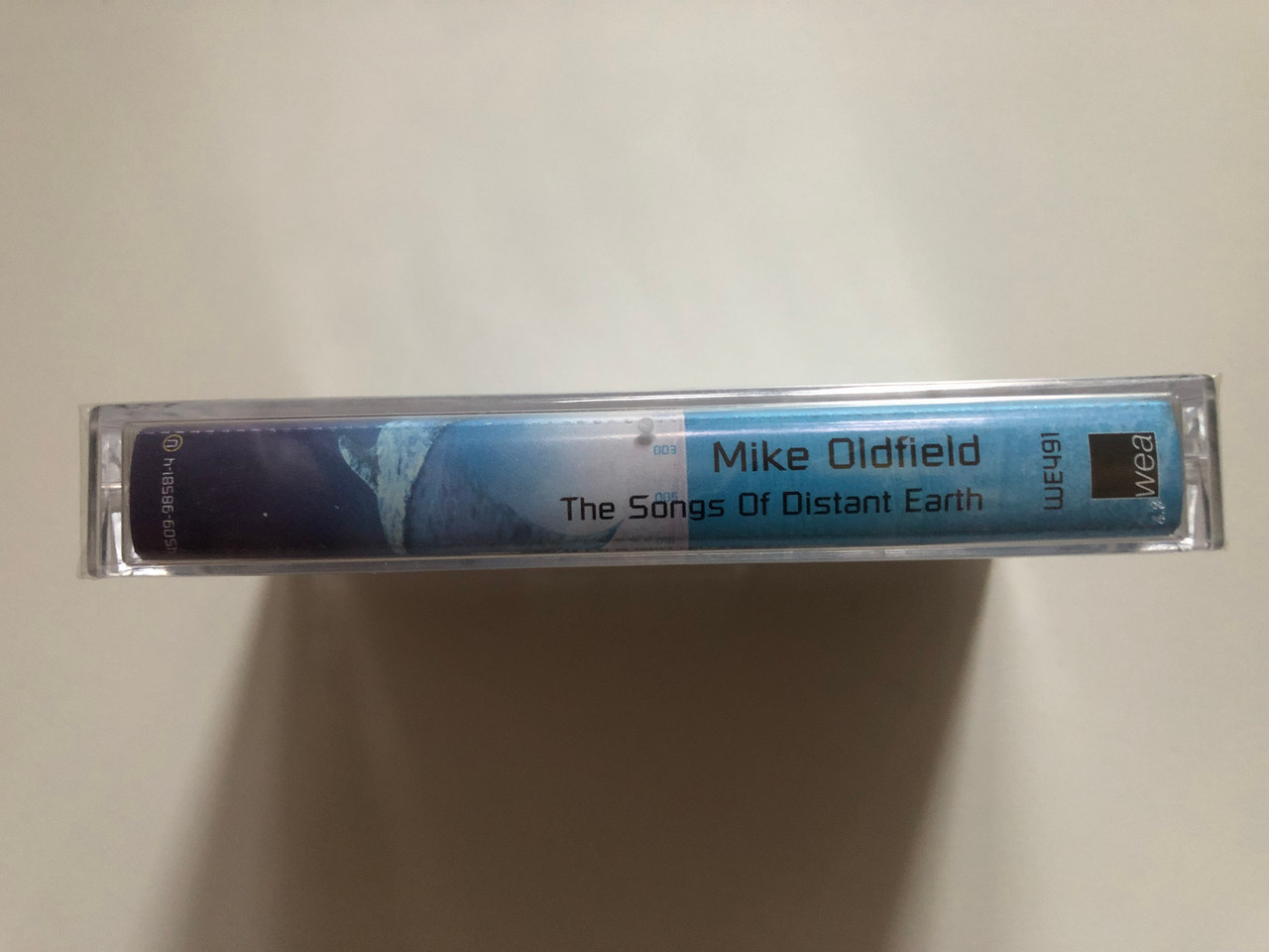 https://cdn10.bigcommerce.com/s-62bdpkt7pb/products/0/images/262949/Mike_Oldfield_The_Songs_Of_Distant_Earth_WEA_Audio_Cassette_4509-98581-4_3__60872.1672754177.1280.1280.JPG?c=2&_gl=1*pzf9tn*_ga*MjA2NTIxMjE2MC4xNTkwNTEyNTMy*_ga_WS2VZYPC6G*MTY3Mjc0NzYxNi42OTcuMS4xNjcyNzU0MDUwLjUuMC4w
