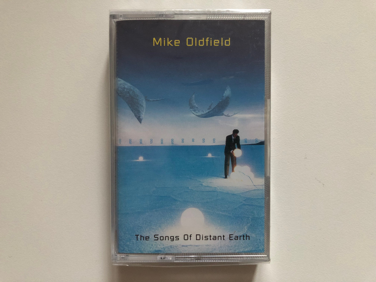 https://cdn10.bigcommerce.com/s-62bdpkt7pb/products/0/images/262951/Mike_Oldfield_The_Songs_Of_Distant_Earth_WEA_Audio_Cassette_4509-98581-4_1__27353.1672754180.1280.1280.JPG?c=2&_gl=1*pzf9tn*_ga*MjA2NTIxMjE2MC4xNTkwNTEyNTMy*_ga_WS2VZYPC6G*MTY3Mjc0NzYxNi42OTcuMS4xNjcyNzU0MDUwLjUuMC4w