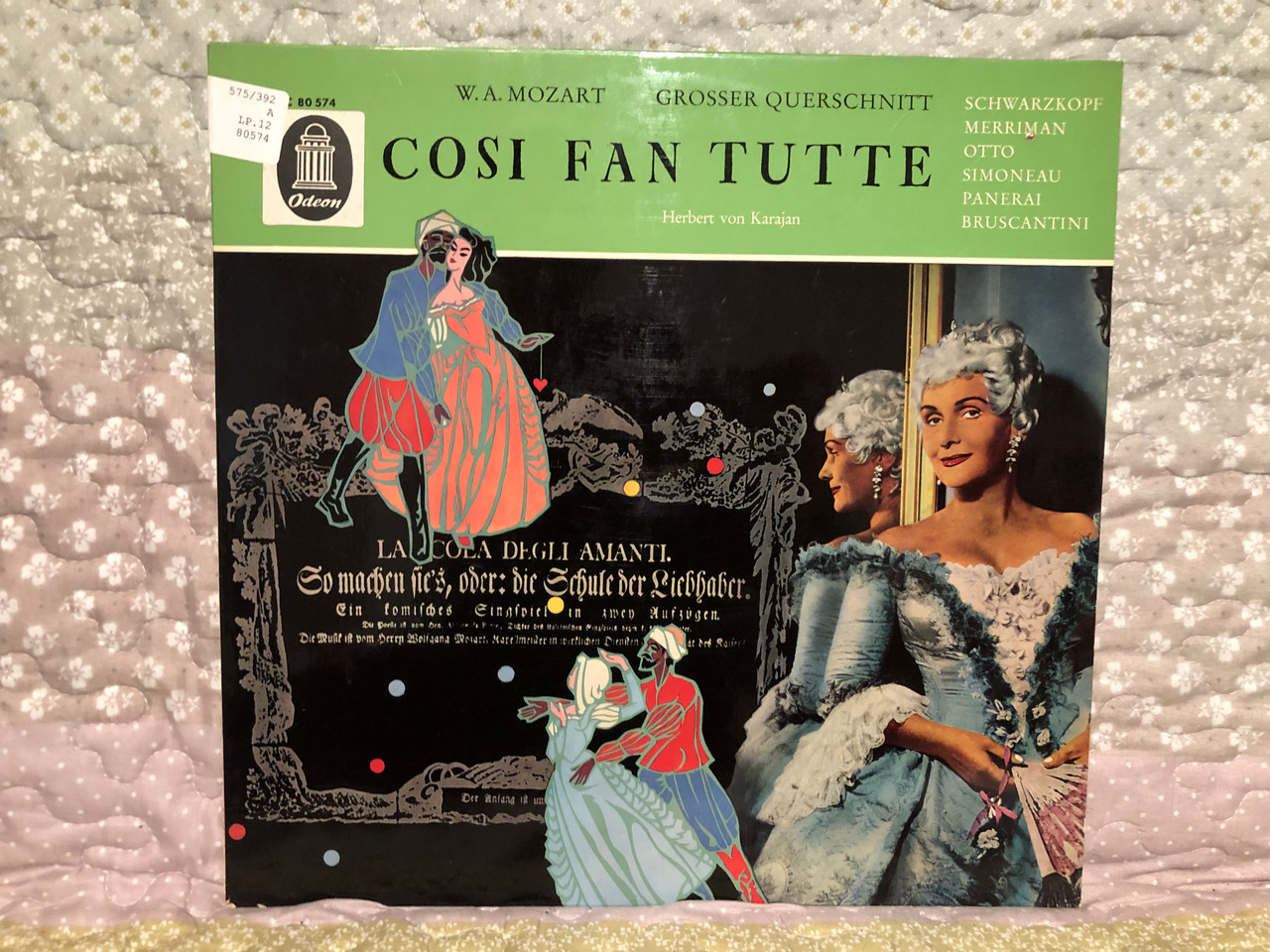 https://cdn10.bigcommerce.com/s-62bdpkt7pb/products/0/images/263065/W._A._Mozart_-_Grosser_Querschnitt_Cosi_Fan_Tutte_-_Herbert_Von_Karajan_Schwarzkopf_Merriman_Otto_Simoneau_Panerai_Bruscantini_Columbia_LP_80_574_1__57929.1672901182.1280.1280.JPG?c=2&_gl=1*7auiom*_ga*MjA2NTIxMjE2MC4xNTkwNTEyNTMy*_ga_WS2VZYPC6G*MTY3Mjg5OTU1OS43MDAuMS4xNjcyOTAwOTgxLjM4LjAuMA..