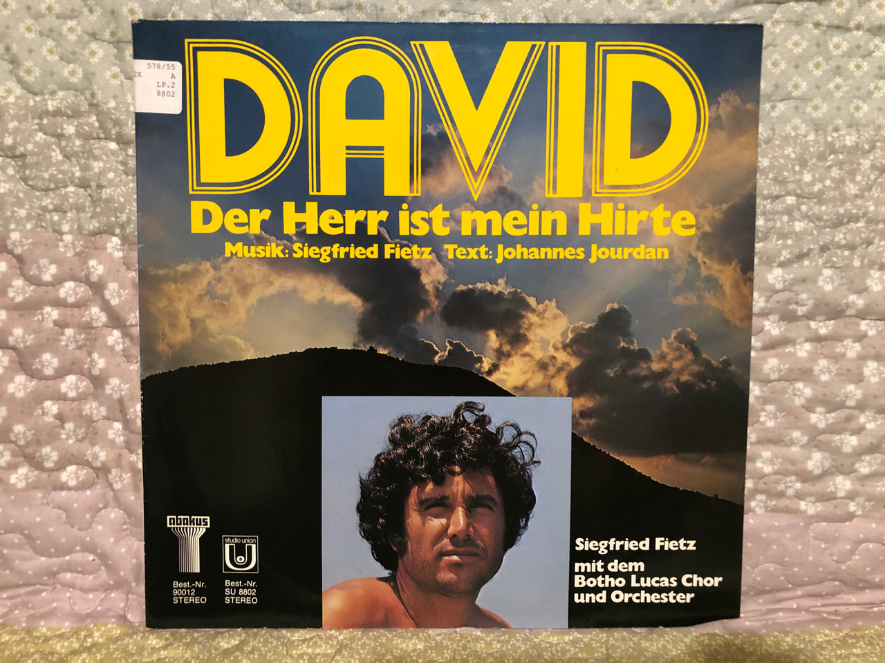 https://cdn10.bigcommerce.com/s-62bdpkt7pb/products/0/images/263067/David_Der_Herr_Ist_Mein_Hirte_-_Musik_Siegfried_Fietz_Text_Johannes_Jourdan_Siegfried_Fietz_Mit_Dem_Botho_Lucas_Chor_und_Orchester_Abakus_LP_Stereo_1977_90012_1__47441.1672901658.1280.1280.JPG?c=2&_gl=1*1ymz1ys*_ga*MjA2NTIxMjE2MC4xNTkwNTEyNTMy*_ga_WS2VZYPC6G*MTY3Mjg5OTU1OS43MDAuMS4xNjcyOTAxMzQ2LjU4LjAuMA..