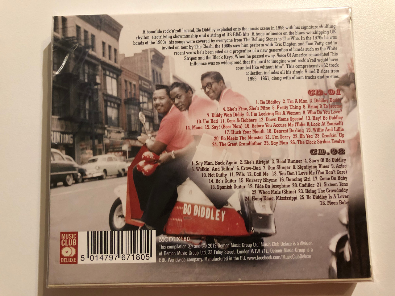https://cdn10.bigcommerce.com/s-62bdpkt7pb/products/0/images/264374/Bo_Diddley_Diddley_Daddy_The_Collection_Music_Club_Deluxe_2x_Audio_CD_2012_MCDLX180_2__95792.1674054548.1280.1280.JPG?c=2&_gl=1*1o3c0zj*_ga*MjA2NTIxMjE2MC4xNTkwNTEyNTMy*_ga_WS2VZYPC6G*MTY3NDA1MjU3MC43MjAuMS4xNjc0MDU0NTU3LjYwLjAuMA..