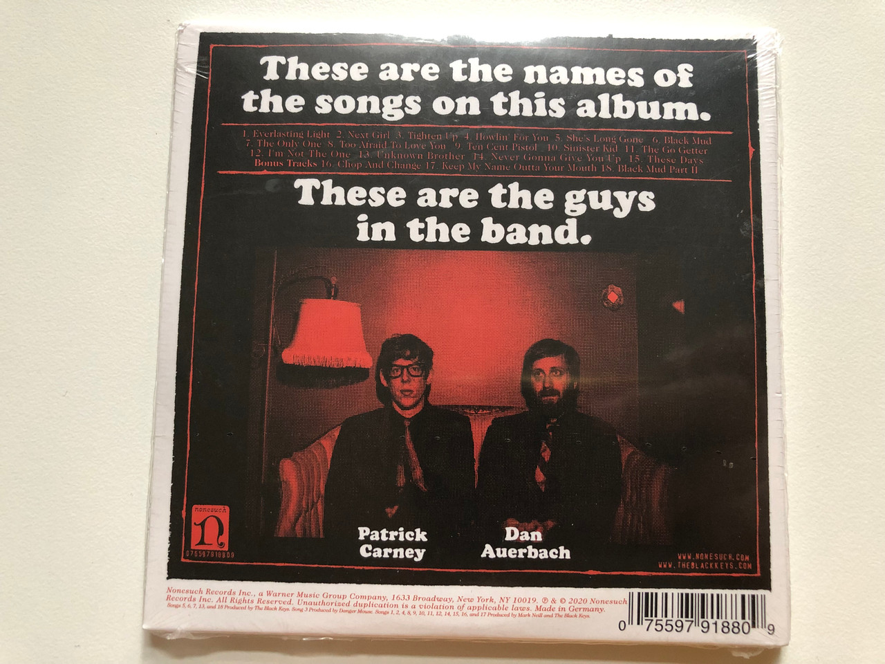 https://cdn10.bigcommerce.com/s-62bdpkt7pb/products/0/images/264798/This_is_an_album_by_The_Black_Keys._The_name_of_this_album_is_Brothers._Nonesuch_Audio_CD_2020_075597918809_2__13550.1674638508.1280.1280.JPG?c=2&_gl=1*1kwwuqq*_ga*MjA2NTIxMjE2MC4xNTkwNTEyNTMy*_ga_WS2VZYPC6G*MTY3NDYzMzI2OS43MzAuMS4xNjc0NjM4MDExLjM5LjAuMA..