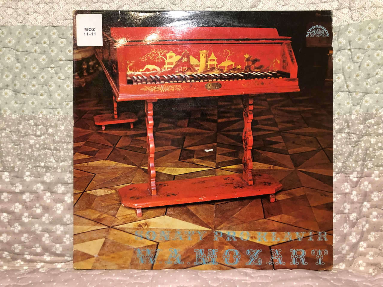 https://cdn10.bigcommerce.com/s-62bdpkt7pb/products/0/images/265660/W.A.Mozart_Sonty_Pro_Klavr_Supraphon_LP_1_11_1618_G_1__15110.1675668617.1280.1280.JPG?c=2&_gl=1*1otdcuf*_ga*MjA2NTIxMjE2MC4xNTkwNTEyNTMy*_ga_WS2VZYPC6G*MTY3NTY2NTgzOS43NDUuMS4xNjc1NjY4NDc2LjM5LjAuMA..