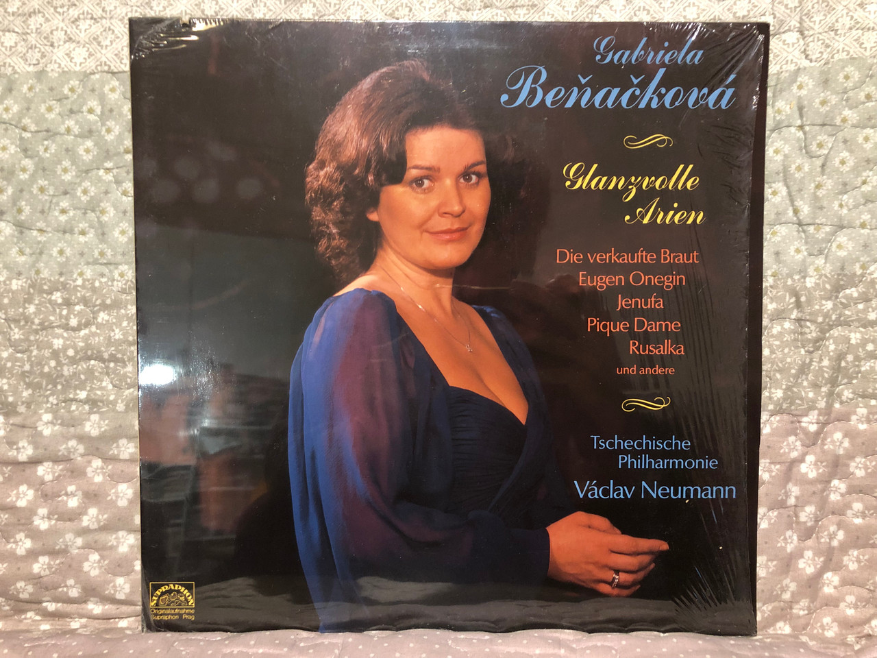https://cdn10.bigcommerce.com/s-62bdpkt7pb/products/0/images/265777/Gabriela_Beakov_Glanzvolle_Arien_Die_Verkaufte_Braut_Eugene_Onegin_Jenfa_Pique_Dame_Rusalka_und_andere_Tschechishe_Philharmonie_Vclav_Neumann_Supraphon_LP_1981_206736-366_1__71685.1675835356.1280.1280.JPG?c=2&_gl=1*d3othy*_ga*MjA2NTIxMjE2MC4xNTkwNTEyNTMy*_ga_WS2VZYPC6G*MTY3NTgzMTI4NS43NTEuMS4xNjc1ODM1Mzc2LjYwLjAuMA..