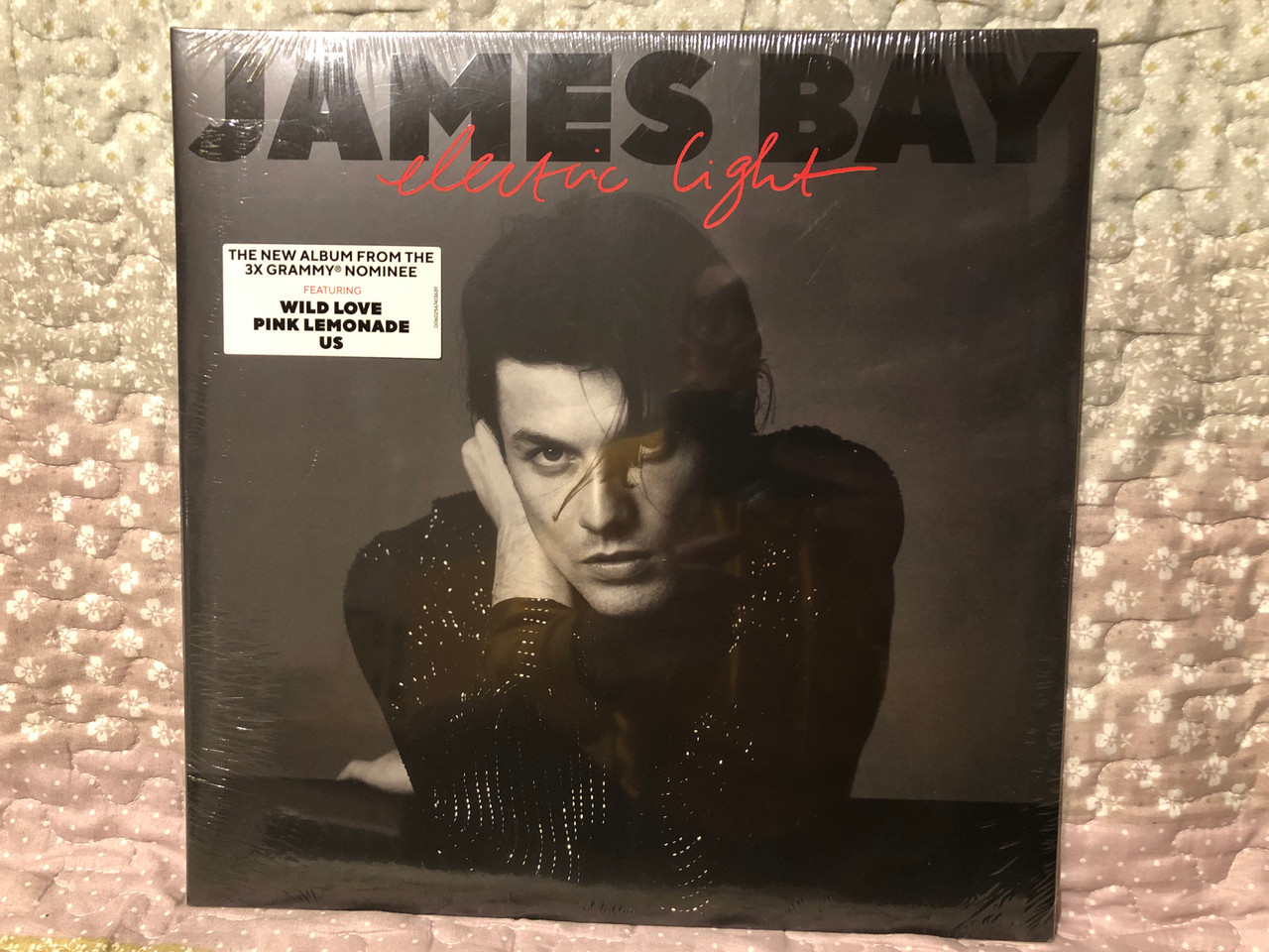 https://cdn10.bigcommerce.com/s-62bdpkt7pb/products/0/images/265912/James_Bay_Electric_Light_The_New_Album_From_The_3x_Grammy_Nominee._Featuring_Wild_Love_Pink_Lemonade_Us_Republic_Records_LP_2018_02567413639_1__30924.1675923790.1280.1280.JPG?c=2&_gl=1*1yn9lnt*_ga*MjA2NTIxMjE2MC4xNTkwNTEyNTMy*_ga_WS2VZYPC6G*MTY3NTkxOTcwNy43NTMuMS4xNjc1OTIzNzYzLjYwLjAuMA..