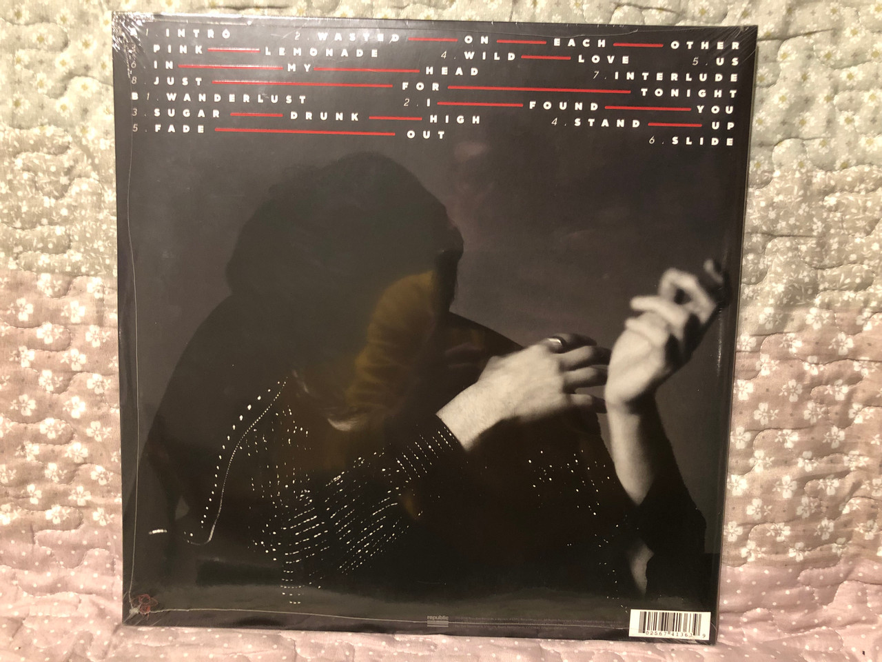 https://cdn10.bigcommerce.com/s-62bdpkt7pb/products/0/images/265913/James_Bay_Electric_Light_The_New_Album_From_The_3x_Grammy_Nominee._Featuring_Wild_Love_Pink_Lemonade_Us_Republic_Records_LP_2018_02567413639_2__42677.1675923801.1280.1280.JPG?c=2&_gl=1*1yn9lnt*_ga*MjA2NTIxMjE2MC4xNTkwNTEyNTMy*_ga_WS2VZYPC6G*MTY3NTkxOTcwNy43NTMuMS4xNjc1OTIzNzYzLjYwLjAuMA..