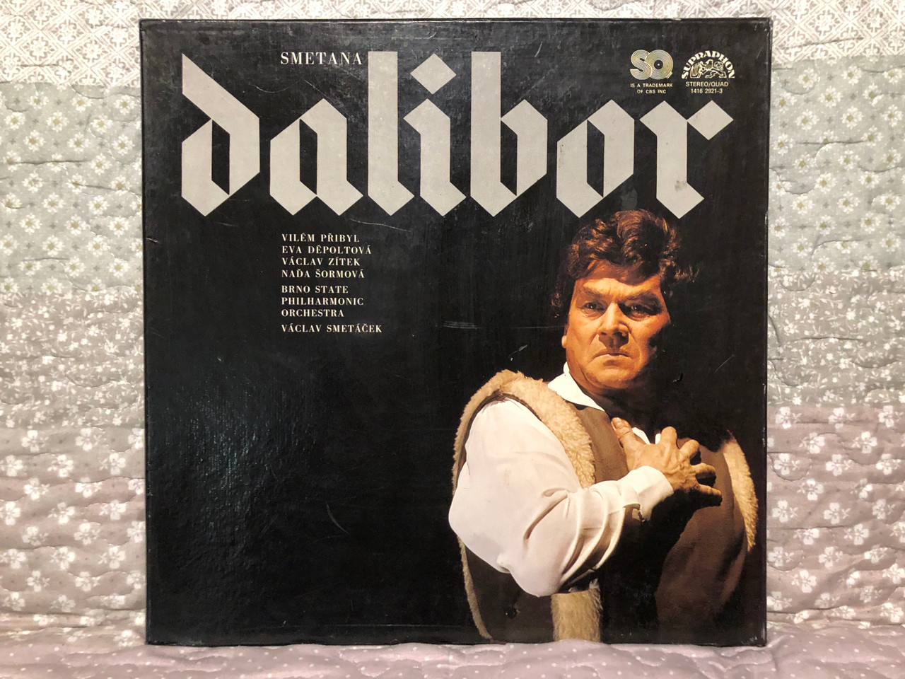 https://cdn10.bigcommerce.com/s-62bdpkt7pb/products/0/images/266081/Smetana_Dalibor_-_Vilm_Pibyl_Eva_Dpoltov_Vclav_Ztek_Naa_ormov_Brno_State_Philharmonic_Orchestra_Vclav_Smetek_Supraphon_3x_LP_Stereo_Box_Set_1980_1416_2921-3_QG_1__00837.1676057468.1280.1280.JPG?c=2&_gl=1*1njoit3*_ga*MjA2NTIxMjE2MC4xNTkwNTEyNTMy*_ga_WS2VZYPC6G*MTY3NjA0MjMxMC43NTYuMS4xNjc2MDU3MDkzLjMzLjAuMA..