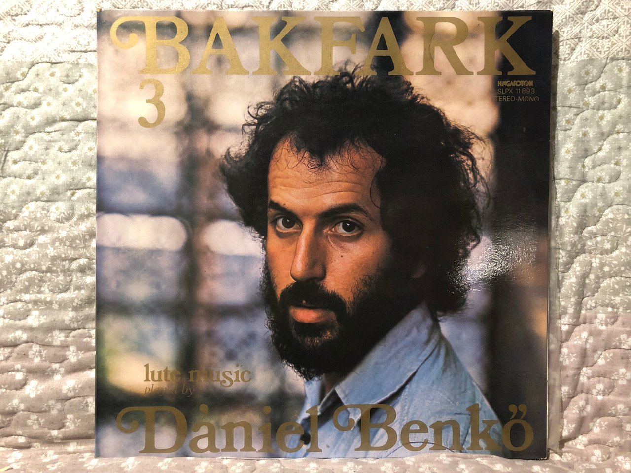 https://cdn10.bigcommerce.com/s-62bdpkt7pb/products/0/images/266925/Bakfark_3_-_Lute_Music_Played_By_Dniel_Benk_Hungaroton_LP_1978_Stereo_Mono_SLPX_11893_1__44192.1676619363.1280.1280.JPG?c=2&_gl=1*1jzofnz*_ga*MjA2NTIxMjE2MC4xNTkwNTEyNTMy*_ga_WS2VZYPC6G*MTY3NjYxNTQ5NS43NjEuMS4xNjc2NjE5MjAzLjM2LjAuMA..