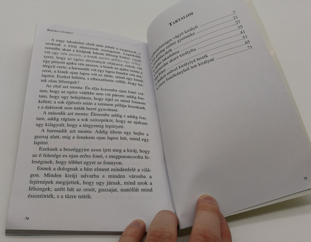 https://cdn10.bigcommerce.com/s-62bdpkt7pb/products/0/images/268353/Szkely_npmesk_By_Bisztray_Gyorgy_Nemzeti_Orokseg_Kiado_Mid_Size_Paperback_6__95415.1677693905.1280.1280.jpg?c=2&_gl=1*9t4chz*_ga*MjA2NTIxMjE2MC4xNTkwNTEyNTMy*_ga_WS2VZYPC6G*MTY3NzY4MTgzOC43ODMuMS4xNjc3NjkzODkxLjYwLjAuMA..