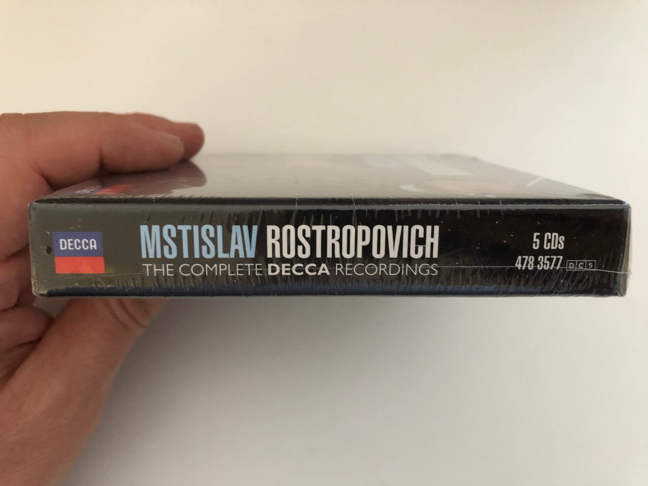 https://cdn10.bigcommerce.com/s-62bdpkt7pb/products/0/images/269354/Mstislav_Rostropovich_The_Complete_Decca_Recordings_Decca_5x_Audio_CD_2012_478_3577_3__12980.1678443357.1280.1280.JPG?c=2&_gl=1*kuftkj*_ga*MjA2NTIxMjE2MC4xNTkwNTEyNTMy*_ga_WS2VZYPC6G*MTY3ODQyOTUzMy44MDAuMS4xNjc4NDQzMzQ2LjYwLjAuMA..