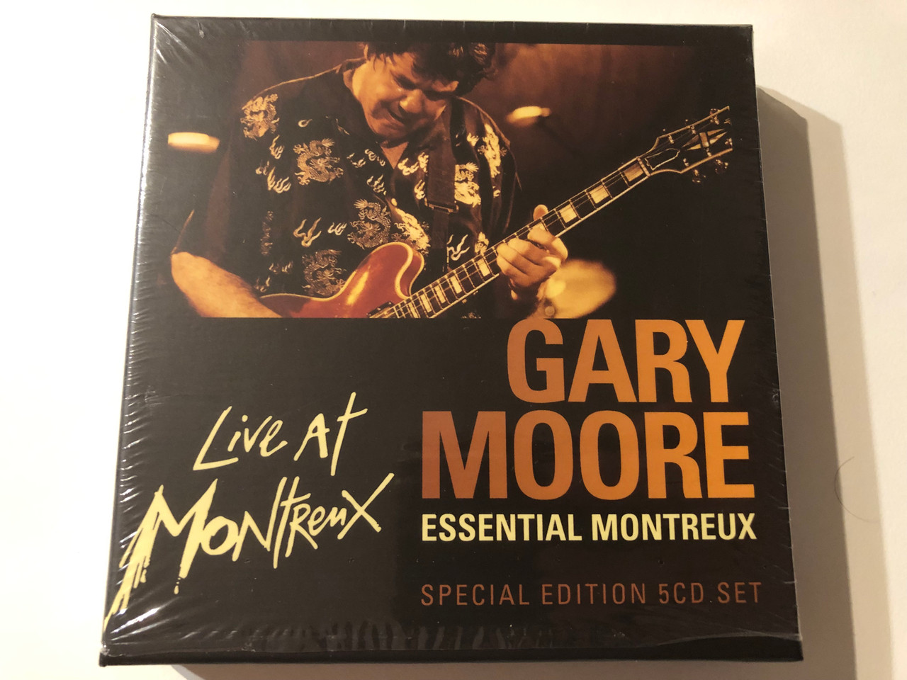 Gary Moore – Essential Montreux / Special Edition 5CD Set / Eagle Records 5x Audio CD, Box Set 2009 / EAGBX402 Gary Moore – Essential Montreux / Special Edition 5CD Set / Eagle Records 5x Audio CD, Box Set 2009 / EAGBX402