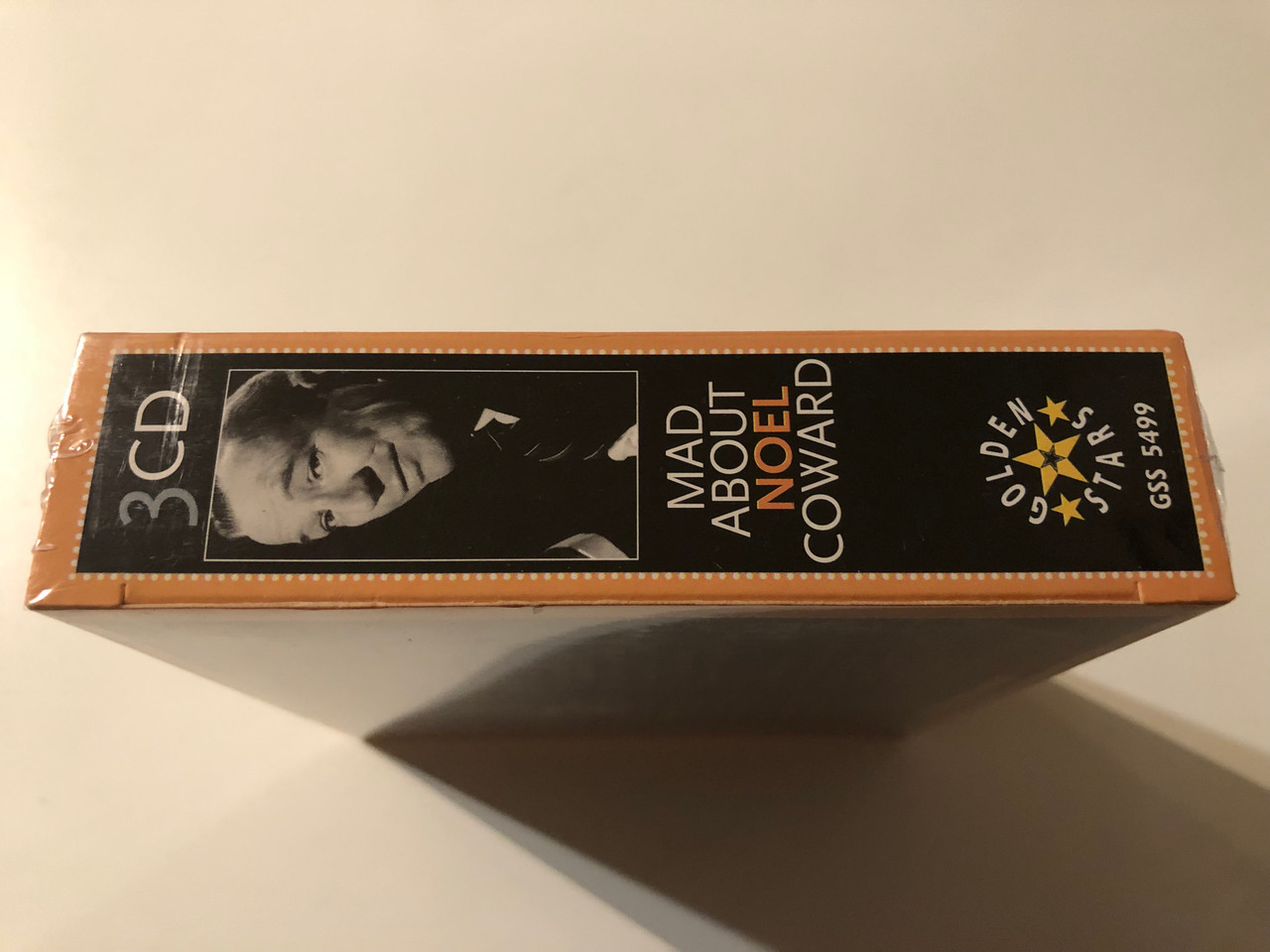 https://cdn10.bigcommerce.com/s-62bdpkt7pb/products/0/images/270468/Mad_About_Noel_Coward_Golden_Stars_3x_Audio_CD_Box_Set_2008_GSS_5499_3__14510.1679640315.1280.1280.JPG?c=2&_gl=1*n0qxuw*_ga*MjA2NTIxMjE2MC4xNTkwNTEyNTMy*_ga_WS2VZYPC6G*MTY3OTYzODIwNi44MjAuMS4xNjc5NjM5ODkwLjEuMC4w