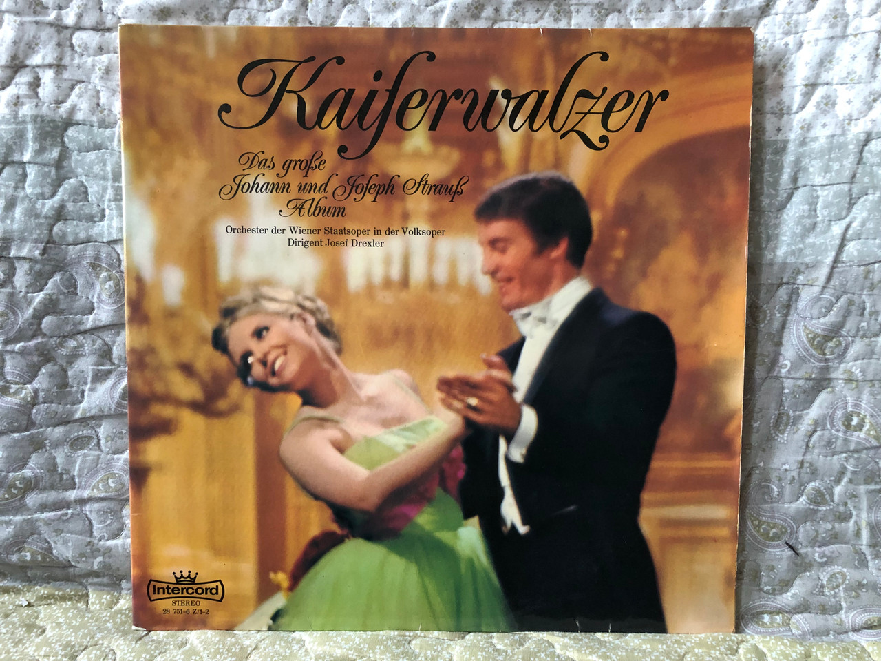 https://cdn10.bigcommerce.com/s-62bdpkt7pb/products/0/images/271886/Kaiserwalzer_Das_Groe_Johann_Und_Joseph_Strau_Album_-_Orchester_Der_Wiener_Staatsoper_in_der_Volksoper_Dirigent_Josef_Drexler_Intercord_2x_LP_Stereo_28_751-6_Z1-2_1__68895.1680520538.1280.1280.JPG?c=2&_gl=1*5j7xw8*_ga*MjA2NTIxMjE2MC4xNTkwNTEyNTMy*_ga_WS2VZYPC6G*MTY4MDUxNzU4NC44MzEuMS4xNjgwNTIwMzU5LjUyLjAuMA..