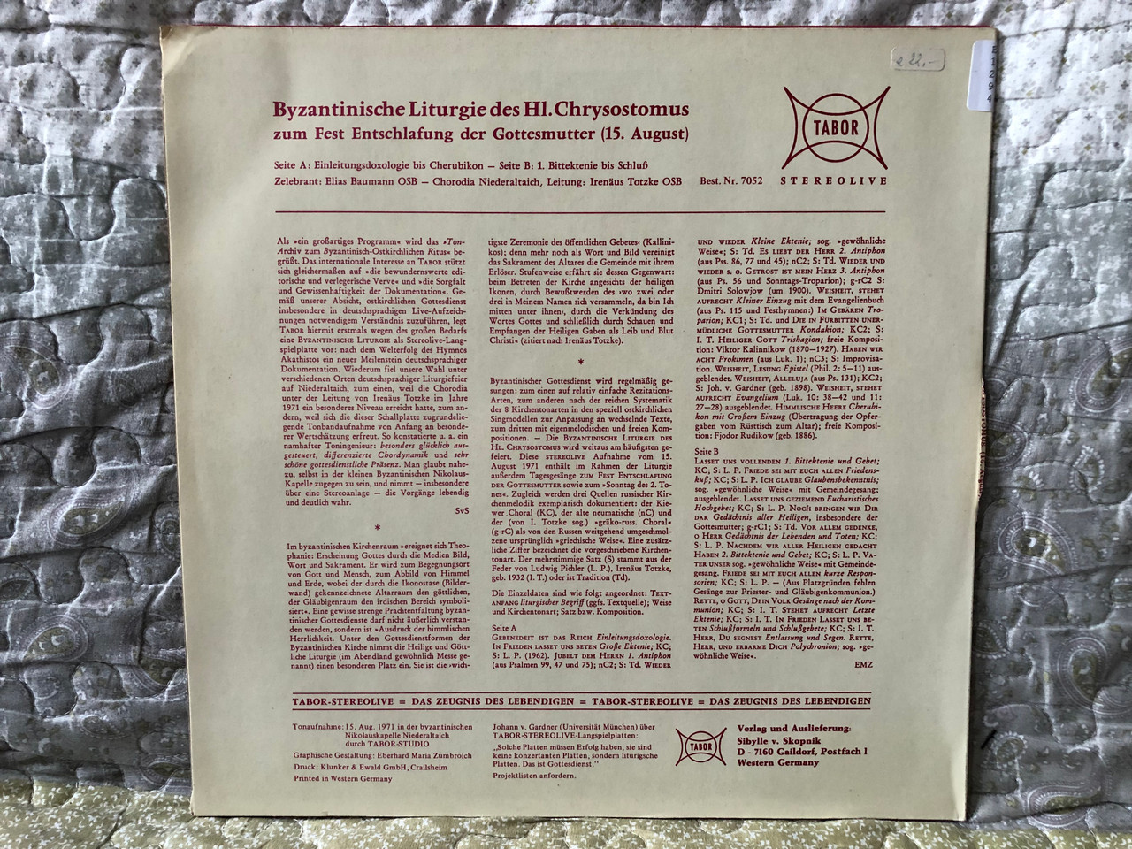 https://cdn10.bigcommerce.com/s-62bdpkt7pb/products/0/images/271899/Byzantinische_Liturgie_Des_Hl._Chrysostomus_zum_Fest_Entschlafung_der_Gottesmutter_15._August_-_Zelebrant_Elias_Baumann_Osb_Chorodia_Niederaltaich_Leitung_Irenus_Totzke_Osb_Tabor_LP_7052_2__13584.1680589198.1280.1280.JPG?c=2&_gl=1*1b3x76l*_ga*MjA2NTIxMjE2MC4xNTkwNTEyNTMy*_ga_WS2VZYPC6G*MTY4MDU4Nzk4Mi44MzIuMS4xNjgwNTg4NzQzLjQwLjAuMA..