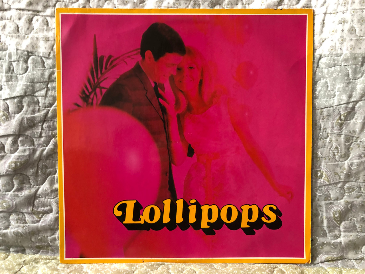 https://cdn10.bigcommerce.com/s-62bdpkt7pb/products/0/images/271905/Lollipops_Readers_Digest_LP_Stereo_DRDS_2118_1__19852.1680590026.1280.1280.JPG?c=2&_gl=1*1pmmfao*_ga*MjA2NTIxMjE2MC4xNTkwNTEyNTMy*_ga_WS2VZYPC6G*MTY4MDU4Nzk4Mi44MzIuMS4xNjgwNTg5ODgwLjU4LjAuMA..