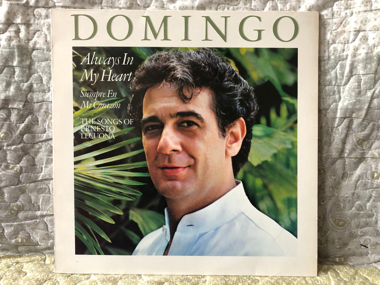 https://cdn10.bigcommerce.com/s-62bdpkt7pb/products/0/images/272026/Domingo_Always_In_My_Heart_Siempre_En_Mi_Corazn_-_The_Songs_Of_Ernesto_Lecuona_CBS_LP_1984_FM-38828_1__24885.1680629903.1280.1280.JPG?c=2&_gl=1*ed5vgj*_ga*MjA2NTIxMjE2MC4xNTkwNTEyNTMy*_ga_WS2VZYPC6G*MTY4MDYyNjU2NS44MzUuMS4xNjgwNjI5ODAxLjMzLjAuMA..