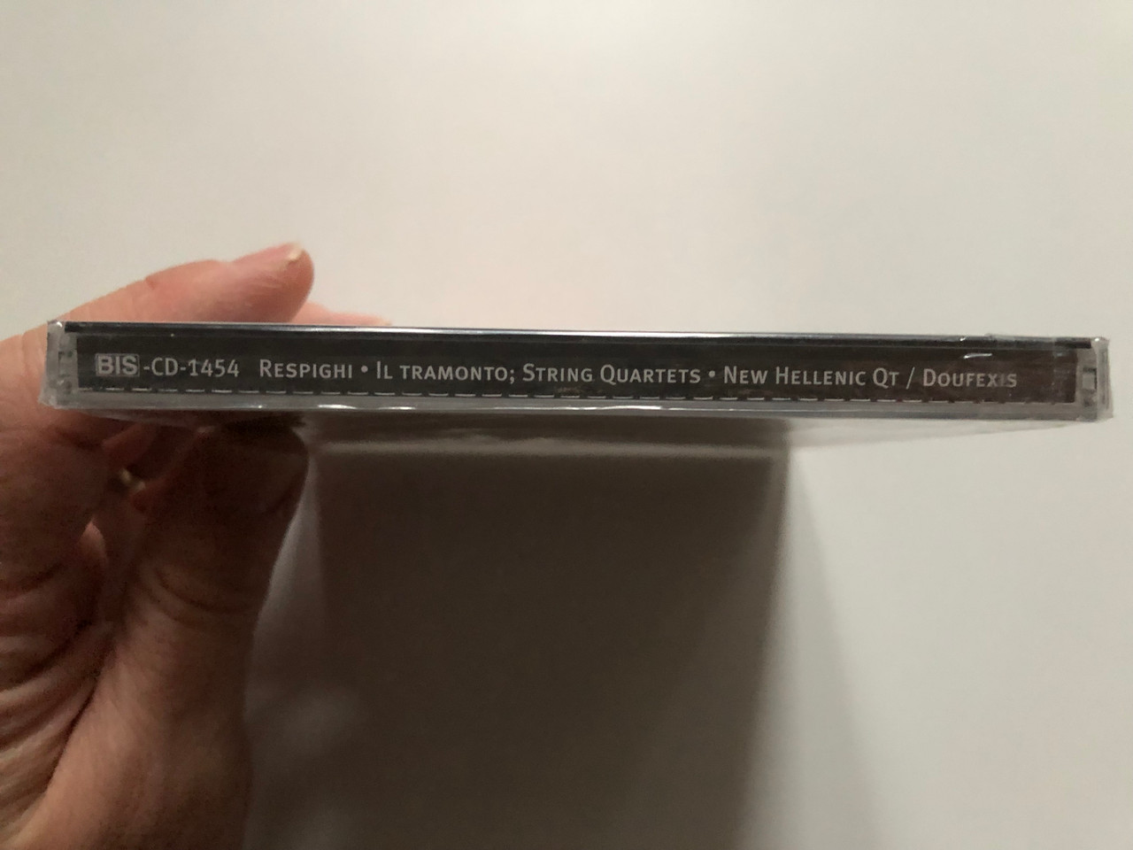 https://cdn10.bigcommerce.com/s-62bdpkt7pb/products/0/images/272679/Ottorino_Respighi_-_Il_Tramonto_-_New_Hellenic_Quartet_Stella_Doufexis_mezzo-soprano_BIS_Audio_CD_2006_BIS-CD-1454_3__69382.1681458997.1280.1280.JPG?c=2&_gl=1*1h7mg0z*_ga*MjA2NTIxMjE2MC4xNTkwNTEyNTMy*_ga_WS2VZYPC6G*MTY4MTQ1NjEwOS44NDcuMS4xNjgxNDU4ODgxLjM2LjAuMA..