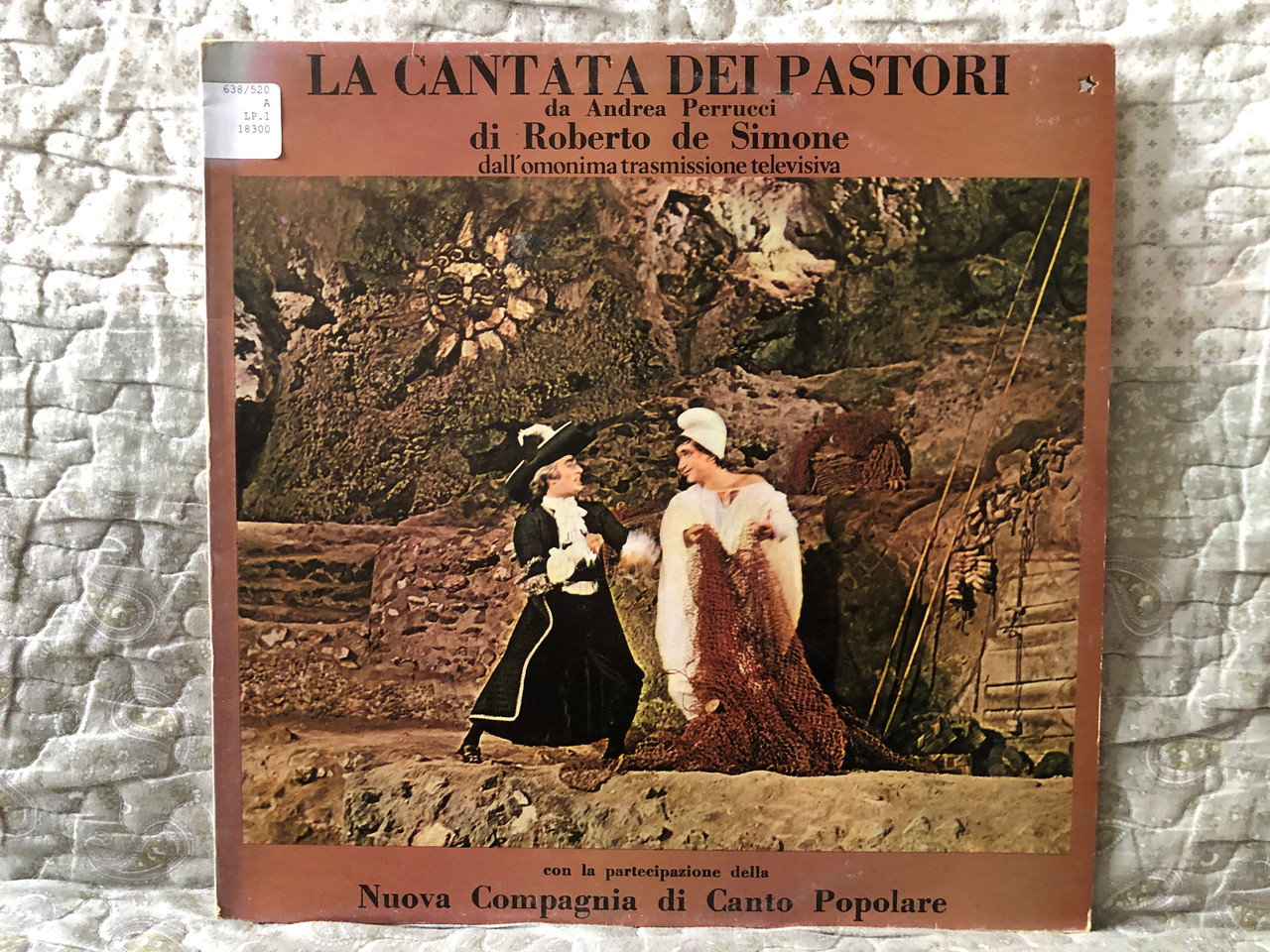 https://cdn10.bigcommerce.com/s-62bdpkt7pb/products/0/images/272898/La_Cantata_Dei_Pastori_da_Andrea_Perrucci_di_Roberto_De_Simone_dall_omonima_trasmissione_televisiva_-_con_la_partecipazione_della_Nuova_Compagnia_di_Canto_Popolare_EMI_LP_Stereo_3C_064-18300_1__25528.1681799709.1280.1280.JPG?c=2&_gl=1*iy2k0*_ga*MjA2NTIxMjE2MC4xNTkwNTEyNTMy*_ga_WS2VZYPC6G*MTY4MTc5NzY0Ny44NTIuMS4xNjgxNzk5MzE0LjI3LjAuMA..