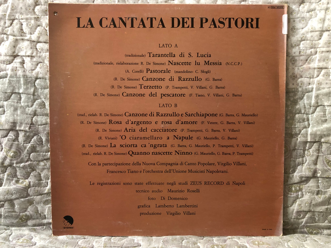https://cdn10.bigcommerce.com/s-62bdpkt7pb/products/0/images/272899/La_Cantata_Dei_Pastori_da_Andrea_Perrucci_di_Roberto_De_Simone_dall_omonima_trasmissione_televisiva_-_con_la_partecipazione_della_Nuova_Compagnia_di_Canto_Popolare_EMI_LP_Stereo_3C_064-18300_2__17823.1681799721.1280.1280.JPG?c=2&_gl=1*iy2k0*_ga*MjA2NTIxMjE2MC4xNTkwNTEyNTMy*_ga_WS2VZYPC6G*MTY4MTc5NzY0Ny44NTIuMS4xNjgxNzk5MzE0LjI3LjAuMA..