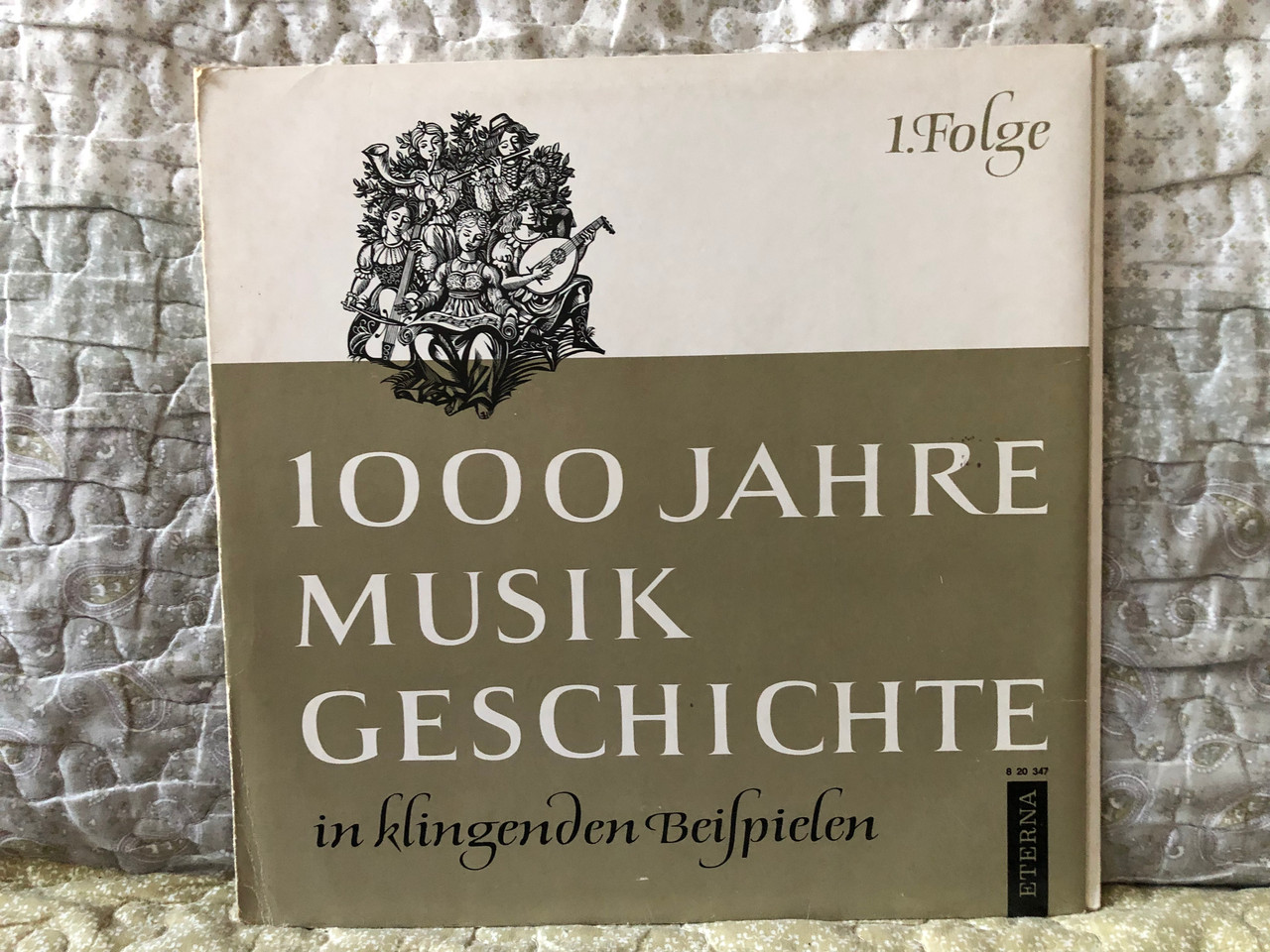 https://cdn10.bigcommerce.com/s-62bdpkt7pb/products/0/images/273272/1000_Jahre_Musikgeschichte_In_Klingenden_Beispielen_-_1._Folge_ETERNA_LP_8_20_347_1__69890.1682439813.1280.1280.JPG?c=2&_gl=1*1nyoj9c*_ga*MjA2NTIxMjE2MC4xNTkwNTEyNTMy*_ga_WS2VZYPC6G*MTY4MjQyNDgzMi44NjIuMS4xNjgyNDM5NjMwLjIyLjAuMA..