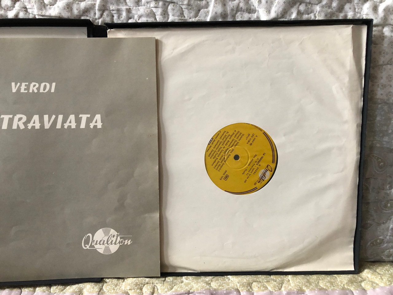 https://cdn10.bigcommerce.com/s-62bdpkt7pb/products/0/images/273477/Verdi_La_Traviata_-_G._Dry_R._Ilosfalvy_L._Palcz_Orchestra_of_the_Hungarn_State_Opera_House_Conductor_L._Gardelli_Qualiton_3x_LP_Box_Set_LPX_1128-30_3__87827.1682781196.1280.1280.JPG?c=2&_gl=1*6w4jsh*_ga*MjA2NTIxMjE2MC4xNTkwNTEyNTMy*_ga_WS2VZYPC6G*MTY4Mjc3ODg2OC44NzAuMS4xNjgyNzgwOTIzLjU3LjAuMA..