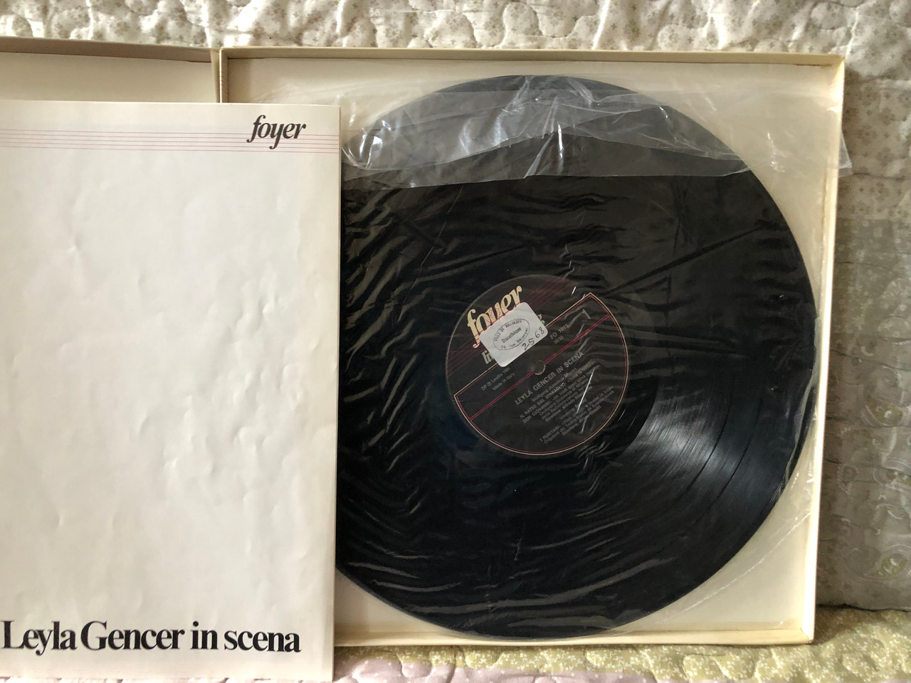 https://cdn10.bigcommerce.com/s-62bdpkt7pb/products/0/images/273607/Leyla_Gencer_in_scena_live_recording_Foyer_Live_Recording_LP_1981_FO_10154__53718.1683011719.1280.1280.JPG?c=2&_gl=1*1j8q50*_ga*MjA2NTIxMjE2MC4xNTkwNTEyNTMy*_ga_WS2VZYPC6G*MTY4MzAwMDgxMy44NzMuMS4xNjgzMDExNjcwLjYwLjAuMA..