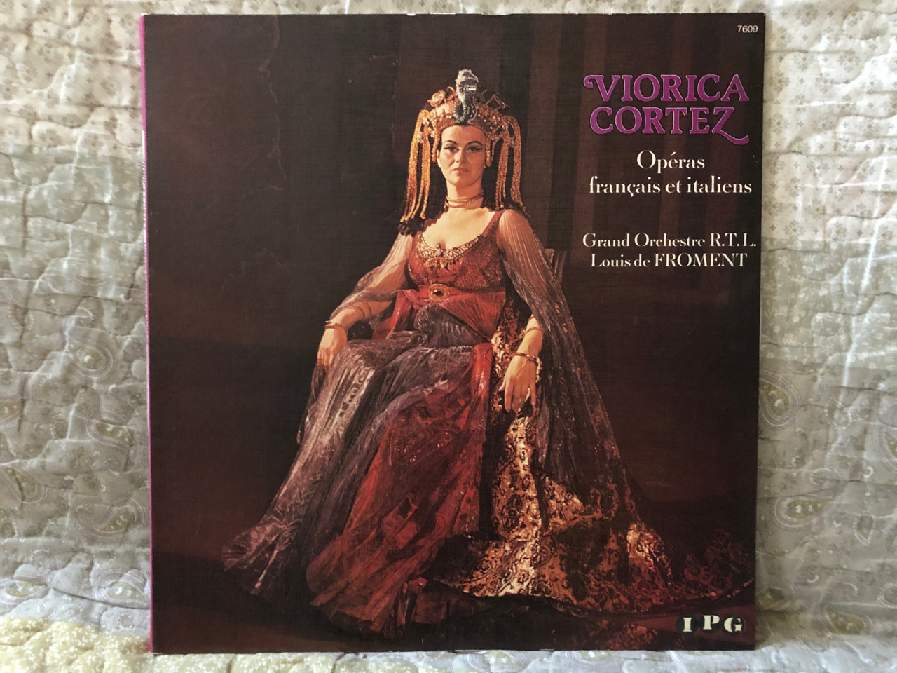 https://cdn10.bigcommerce.com/s-62bdpkt7pb/products/0/images/274501/Viorica_Cortez_-_Opras_Franais_Et_Italiens_-_Grand_Orchestre_R.T.L._Louis_De_Froment_IPG_LP_1977_7609_1__41453.1683819866.1280.1280.JPG?c=2&_gl=1*szbkyb*_ga*MjA2NTIxMjE2MC4xNTkwNTEyNTMy*_ga_WS2VZYPC6G*MTY4MzgxOTU3OC44OTAuMS4xNjgzODE5NjU4LjQwLjAuMA..