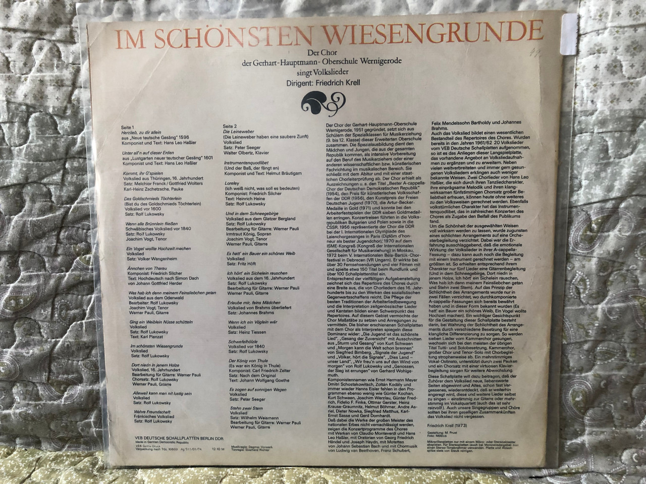 https://cdn10.bigcommerce.com/s-62bdpkt7pb/products/0/images/274886/Im_Schnsten_Wiesengrunde_-_Der_Chor_Der_Gerhart-Hauptmann-Oberschule_Wernigerode_ETERNA_LP_Stereo_1974_8_35_050_2__68882.1684308593.1280.1280.JPG?c=2&_gl=1*lgfm0y*_ga*MjA2NTIxMjE2MC4xNTkwNTEyNTMy*_ga_WS2VZYPC6G*MTY4NDMwNTg2OS44OTguMS4xNjg0MzA4Mjg4LjQ2LjAuMA..