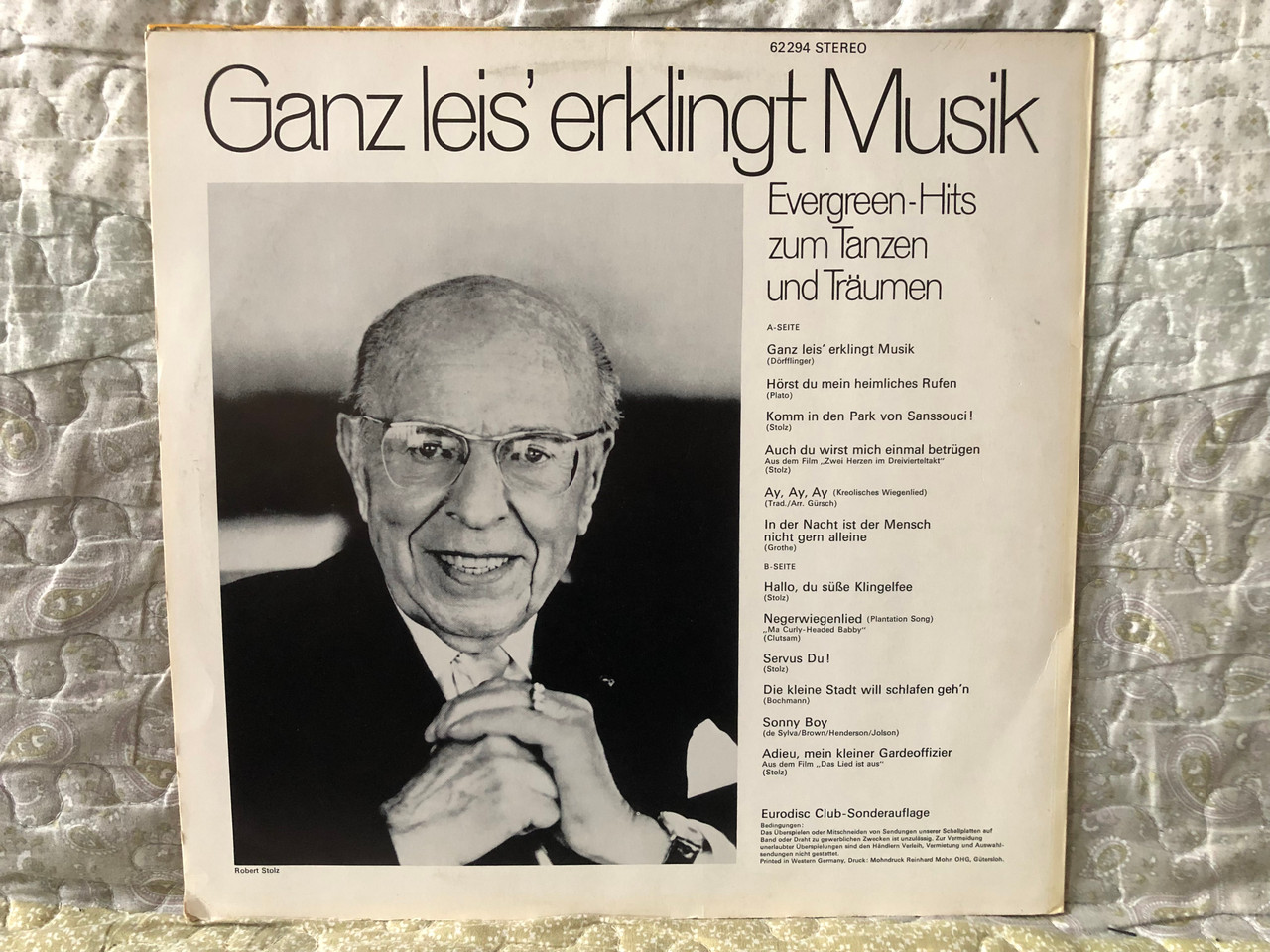 https://cdn10.bigcommerce.com/s-62bdpkt7pb/products/0/images/274903/Ganz_Leis_Erklingt_Musik_Evergreen-Hits_Zum_Tanzen_Und_Trumen_-_Robert_Stolz_Dirigiert_Die_Berliner_Symphoniker_Eurodisc_LP_Stereo_62_294_2__91322.1684314890.1280.1280.JPG?c=2&_gl=1*xpa8ld*_ga*MjA2NTIxMjE2MC4xNTkwNTEyNTMy*_ga_WS2VZYPC6G*MTY4NDMxMjU1MC44OTkuMS4xNjg0MzE0Nzg2LjU4LjAuMA..