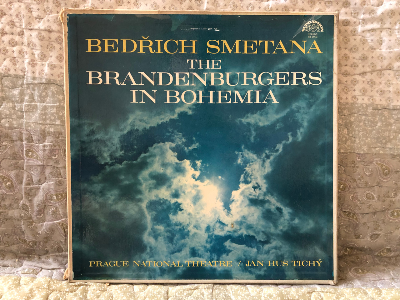 https://cdn10.bigcommerce.com/s-62bdpkt7pb/products/0/images/275100/Bedich_Smetana_The_Brandenburgers_In_Bohemia_-_Prague_National_Theater_Orchestra_Jan_Hus_Tich_Supraphon_3x_LP_Stereo_50_5413_1__00122.1684778581.1280.1280.JPG?c=2&_gl=1*17pxccj*_ga*MjA2NTIxMjE2MC4xNTkwNTEyNTMy*_ga_WS2VZYPC6G*MTY4NDc3MzExMy45MDYuMS4xNjg0Nzc4Mzg2LjIwLjAuMA..