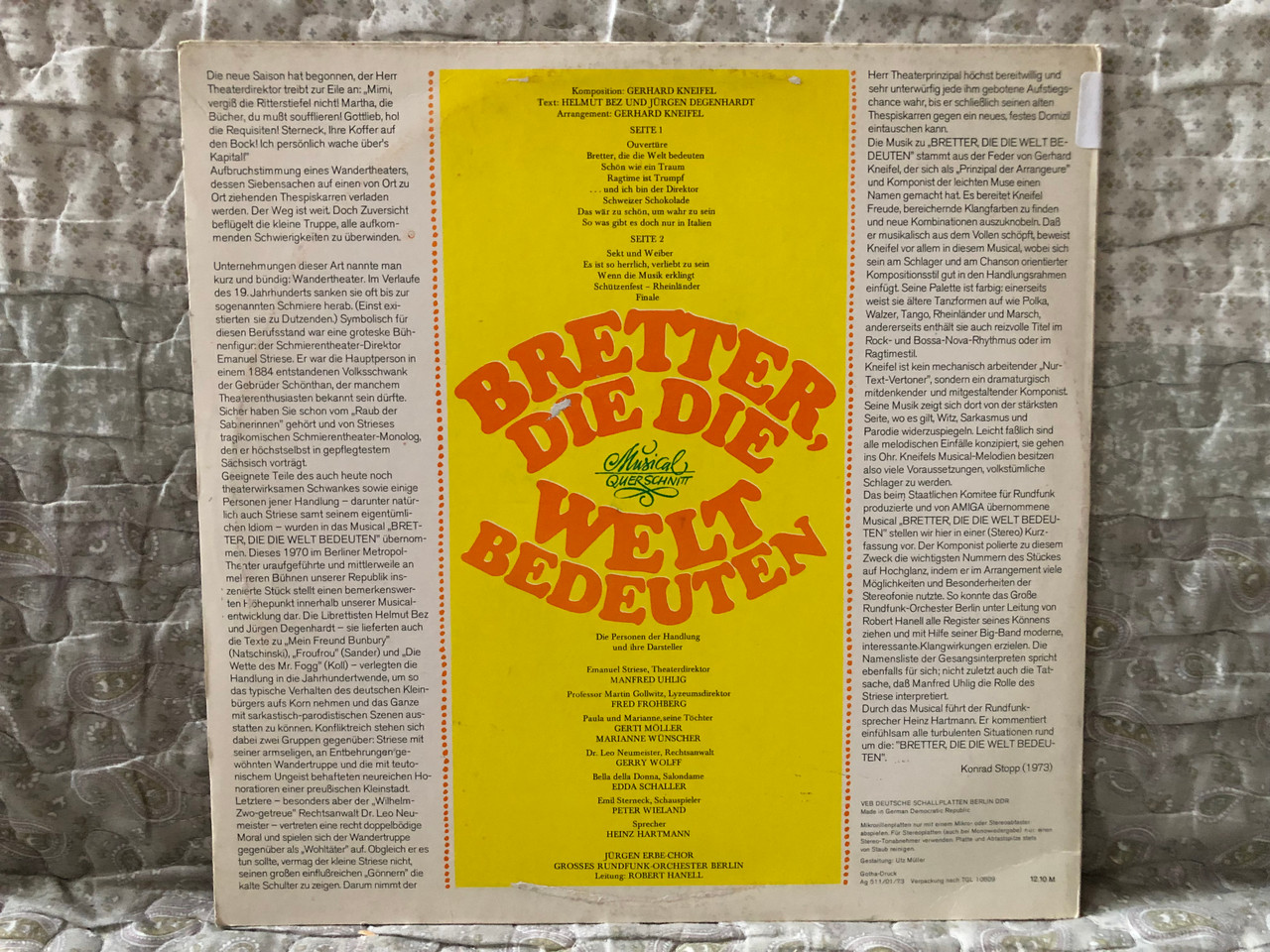 https://cdn10.bigcommerce.com/s-62bdpkt7pb/products/0/images/275180/Bretter_Die_Die_Welt_Bedeuten_AMIGA_LP_1973_8_45_095_2__02710.1684831944.1280.1280.JPG?c=2&_gl=1*4m02em*_ga*MjA2NTIxMjE2MC4xNTkwNTEyNTMy*_ga_WS2VZYPC6G*MTY4NDgzMDY5Ni45MDcuMS4xNjg0ODMxOTI1LjYwLjAuMA..