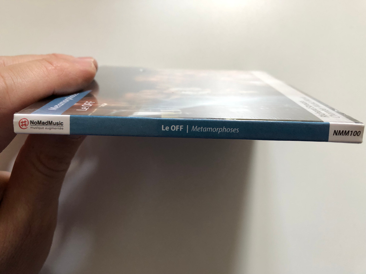 https://cdn10.bigcommerce.com/s-62bdpkt7pb/products/0/images/275421/Metamorphoses_-_Le_Off_-_Richard_Strauss_Chamber_Music_Works_NoMadMusic_Audio_CD_2022_NMM100_3__79691.1685111505.1280.1280.JPG?c=2&_gl=1*nc1o27*_ga*MjA2NTIxMjE2MC4xNTkwNTEyNTMy*_ga_WS2VZYPC6G*MTY4NTEwNjUzMy45MTIuMS4xNjg1MTExMTg1LjQ1LjAuMA..