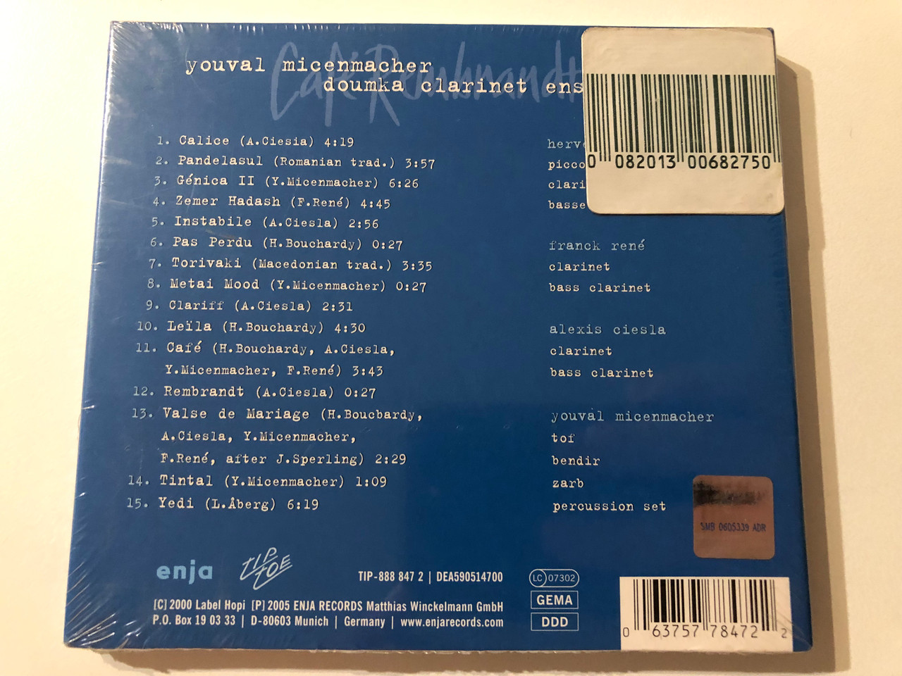 https://cdn10.bigcommerce.com/s-62bdpkt7pb/products/0/images/276018/Youval_Micenmacher_-_Caf_Rembrandt_-_Doumka_Clarinet_Ensemble_Tiptoe_Audio_CD_2000_TIP-888_847_2_2__52342.1686062380.1280.1280.JPG?c=2&_gl=1*1cd1e7i*_ga*MjA2NTIxMjE2MC4xNTkwNTEyNTMy*_ga_WS2VZYPC6G*MTY4NjA1OTc1OS45MjkuMS4xNjg2MDYxMTgxLjUzLjAuMA..