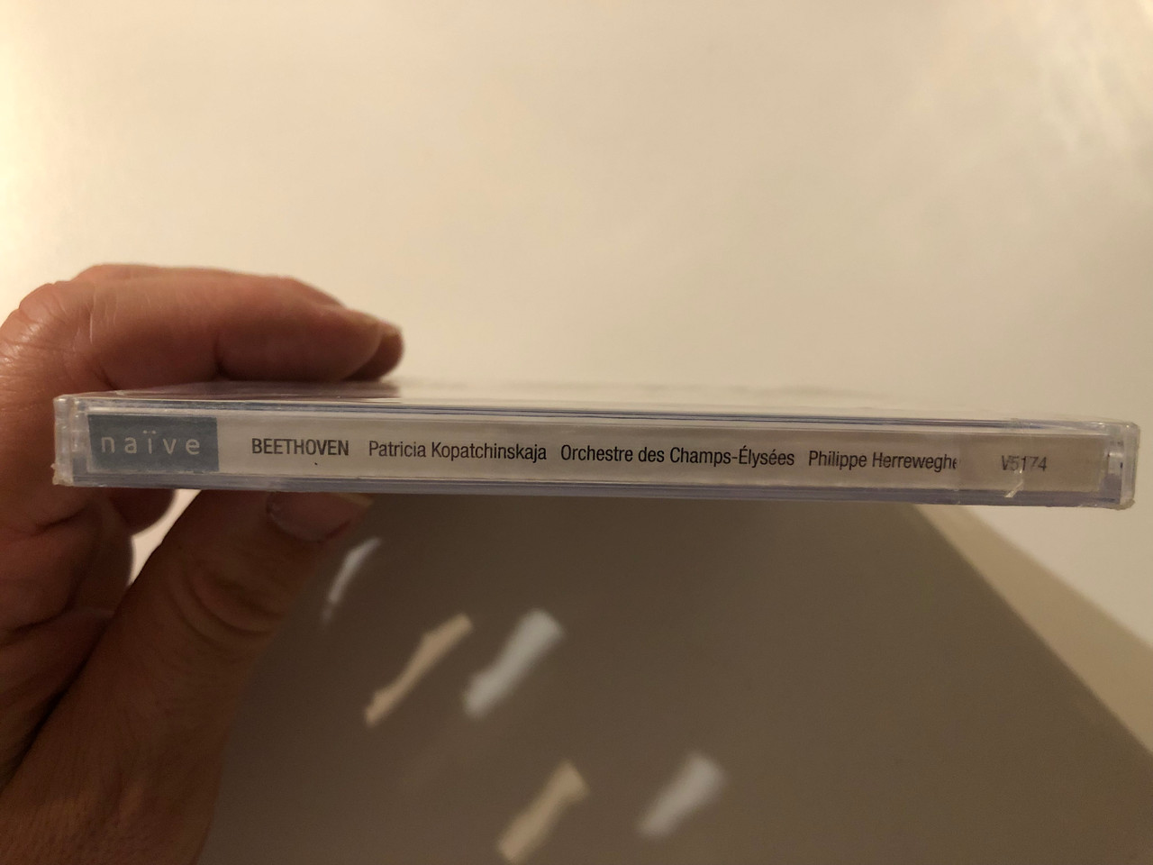 https://cdn10.bigcommerce.com/s-62bdpkt7pb/products/0/images/276052/Patricia_Kopatchinskaja_Orchestre_Des_Champs-Elyses_Philippe_Herreweghe_-_Beethoven_Nave_Audio_CD_2009_V_5174_3__61078.1686068859.1280.1280.JPG?c=2&_gl=1*12kvi29*_ga*MjA2NTIxMjE2MC4xNTkwNTEyNTMy*_ga_WS2VZYPC6G*MTY4NjA1OTc1OS45MjkuMS4xNjg2MDY3NDgzLjQ1LjAuMA..