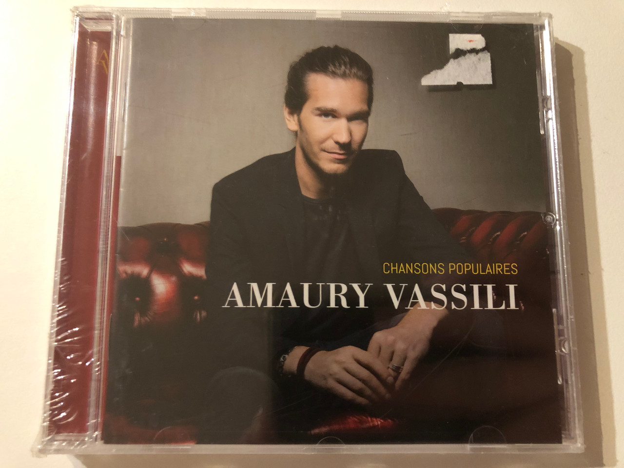 https://cdn10.bigcommerce.com/s-62bdpkt7pb/products/0/images/276161/Amaury_Vassili_Chansons_Populaires_Warner_Music_France_Audio_CD_2015_0825646050857_1__47723.1686230506.1280.1280.JPG?c=2&_gl=1*19jx2c4*_ga*MjA2NTIxMjE2MC4xNTkwNTEyNTMy*_ga_WS2VZYPC6G*MTY4NjIyOTU2OC45MzIuMS4xNjg2MjMwMzU2LjQwLjAuMA..