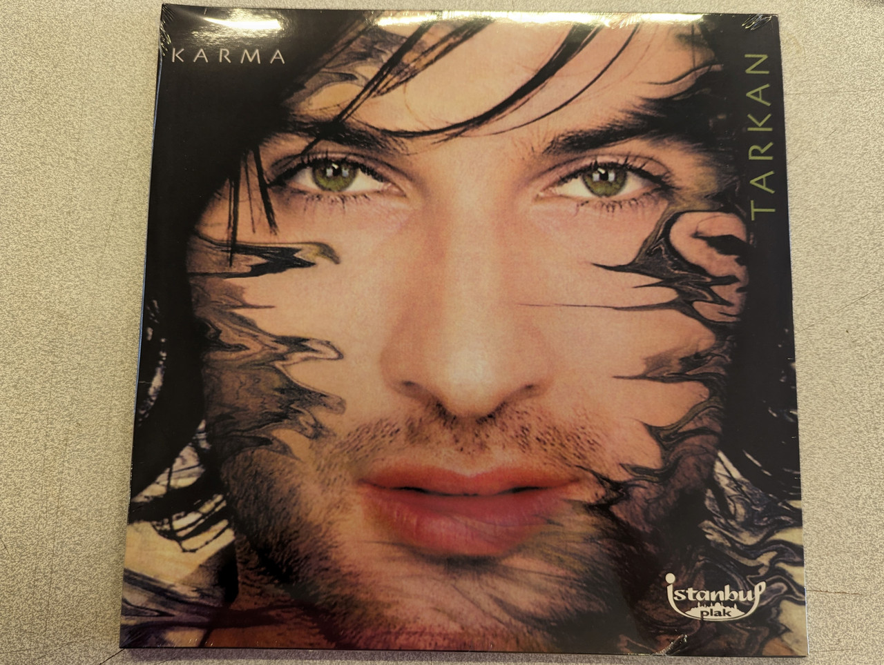 https://cdn10.bigcommerce.com/s-62bdpkt7pb/products/0/images/276458/Tarkan_Karma_stanbul_Plak_LP_8693953001143_1__47202.1686646056.1280.1280.jpg?c=2&_gl=1*kq0xtd*_ga*MjA2NTIxMjE2MC4xNTkwNTEyNTMy*_ga_WS2VZYPC6G*MTY4NjY0Mzg1My45MzkuMS4xNjg2NjQ1OTY4LjQzLjAuMA..