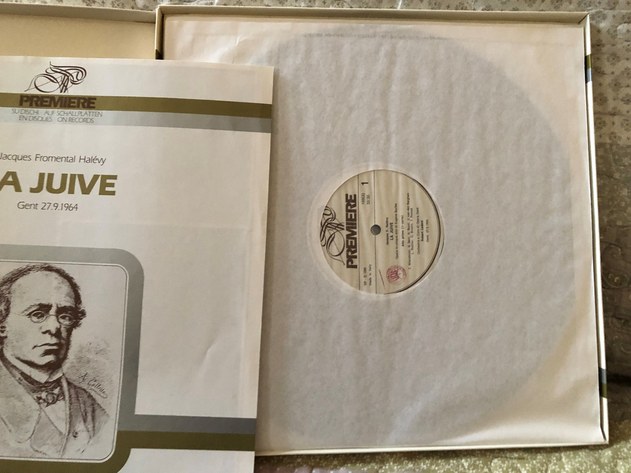 https://cdn10.bigcommerce.com/s-62bdpkt7pb/products/0/images/277365/Jacques_Fromental_Halvy_La_Juive_Gent_27._9._1964_Premiere_Melodram_3x_LP_Box_Set_MEL_169_5__21182.1687259899.1280.1280.JPG?c=2&_gl=1*11kmuy9*_ga*MjA2NTIxMjE2MC4xNTkwNTEyNTMy*_ga_WS2VZYPC6G*MTY4NzI0OTc1OC45NTYuMS4xNjg3MjU5NzQyLjMwLjAuMA..