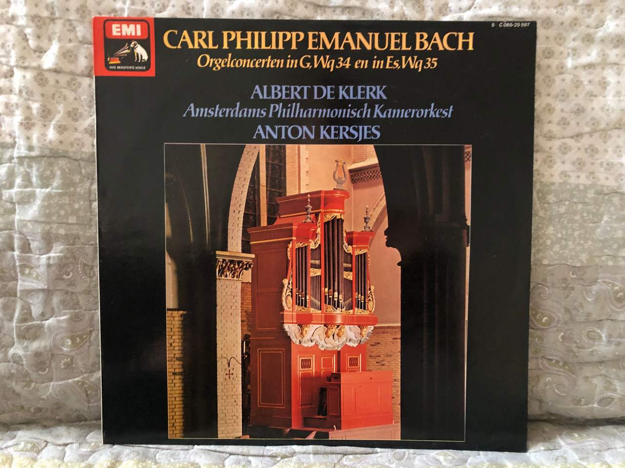 https://cdn10.bigcommerce.com/s-62bdpkt7pb/products/0/images/277442/Carl_Philipp_Emanuel_Bach_Orgelconcerten_In_G_Wq_34_En_In_Es_Wq_35_-_Albert_De_Klerk_Amsterdams_Philharmonisch_Kamerorkest_Anton_Kersjes_His_Masters_Voice_LP_1977_5C_065-25_597_1__70049.1687325283.1280.1280.JPG?c=2&_gl=1*4vq85j*_ga*MjA2NTIxMjE2MC4xNTkwNTEyNTMy*_ga_WS2VZYPC6G*MTY4NzMyNDM4Mi45NTcuMS4xNjg3MzI1MTUyLjU0LjAuMA..
