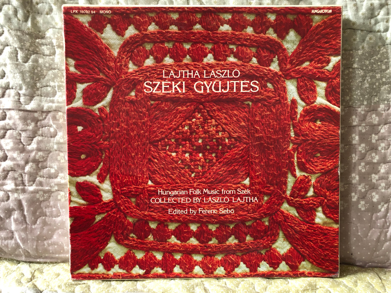 https://cdn10.bigcommerce.com/s-62bdpkt7pb/products/0/images/279737/Lajtha_Lszl_Szki_Gyjts_-_Hungarian_Folk_Music_From_Szk_Collected_By_Laszlo_Lajtha_Edited_by_Ferenc_Sebo_Hungaroton_3x_LP_Box_Set_Mono_1985_LPX_18092_94_1__22219.1687941800.1280.1280.JPG?c=2&_gl=1*h06gx1*_ga*MjA2NTIxMjE2MC4xNTkwNTEyNTMy*_ga_WS2VZYPC6G*MTY4NzkzMDI4OC45NjcuMS4xNjg3OTQxMjAyLjU0LjAuMA..