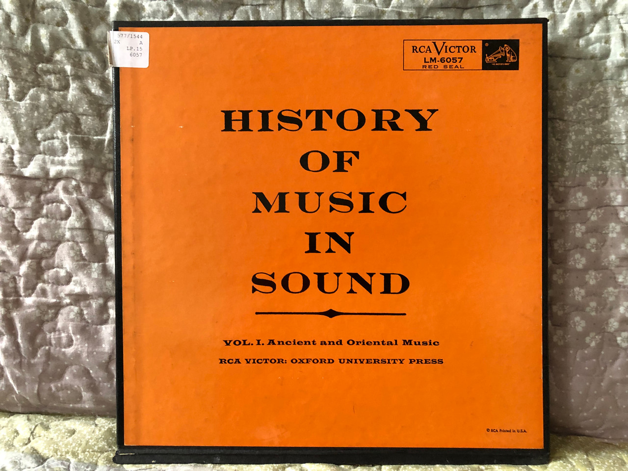https://cdn10.bigcommerce.com/s-62bdpkt7pb/products/0/images/280975/History_Of_Music_In_Sound_-_Vol._I._Ancient_And_Oriental_Music_RCA_Victor_Oxford_University_Press_RCA_Victor_2x_LP_LM-6057_1__30512.1688480510.1280.1280.JPG?c=2&_gl=1*17d0psf*_ga*MjA2NTIxMjE2MC4xNTkwNTEyNTMy*_ga_WS2VZYPC6G*MTY4ODQ3Mjc3MS45NzMuMS4xNjg4NDgwMjI5LjU3LjAuMA..