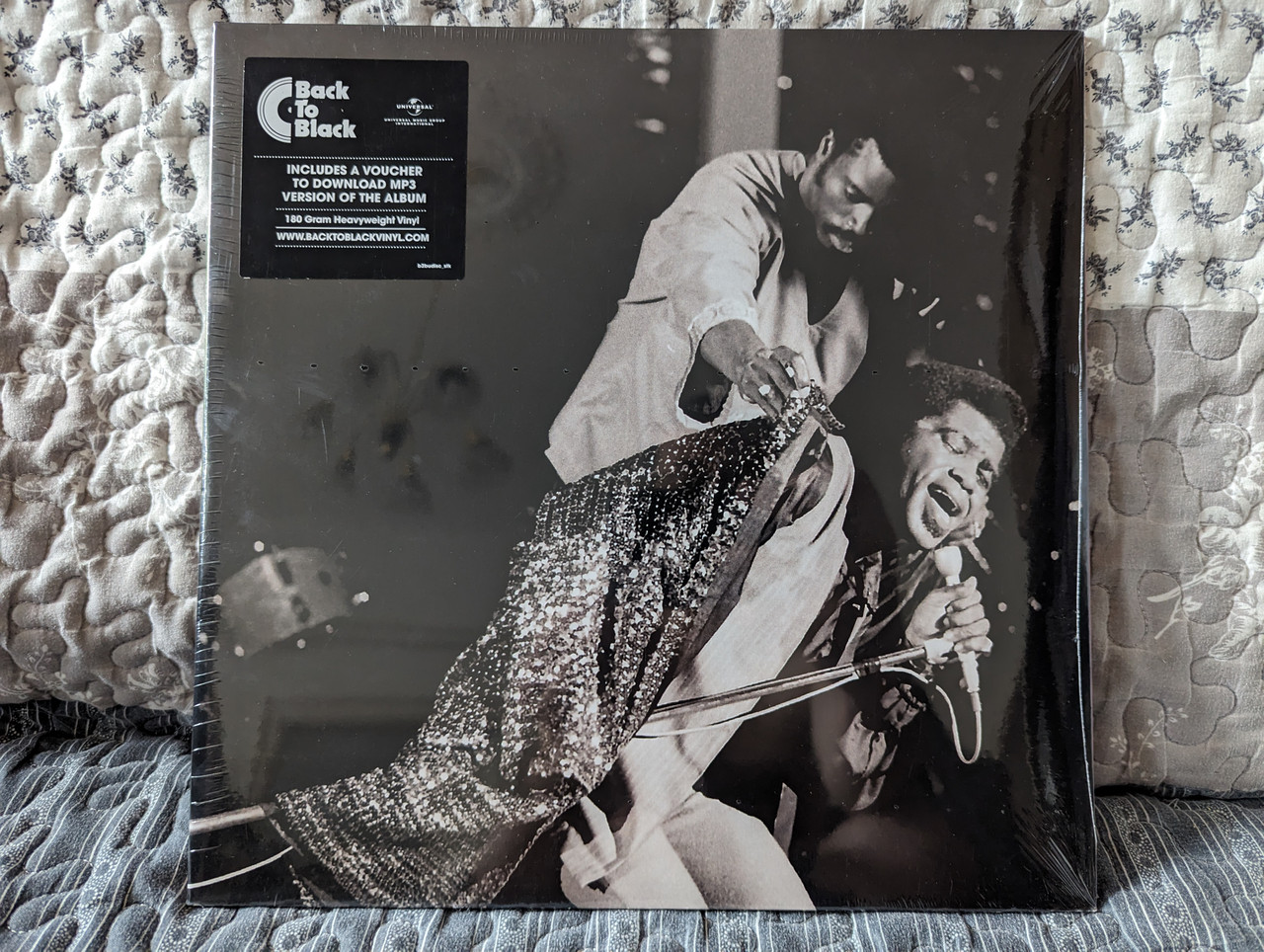 https://cdn10.bigcommerce.com/s-62bdpkt7pb/products/0/images/282511/James_Brown_Live_At_Home_With_His_Bad_Self_Includes_A_Voucher_To_Download_MP3_Version_Of_The_Album_180_Gram_Heavyweight_Vinyl_Back_To_Black_UMe_2x_LP_2019_00602577645570_1__36110.1688981276.1280.1280.jpg?c=2&_gl=1*182orp9*_ga*MjA2NTIxMjE2MC4xNTkwNTEyNTMy*_ga_WS2VZYPC6G*MTY4ODk2OTUyNS45ODEuMS4xNjg4OTgxMDg1LjM5LjAuMA..