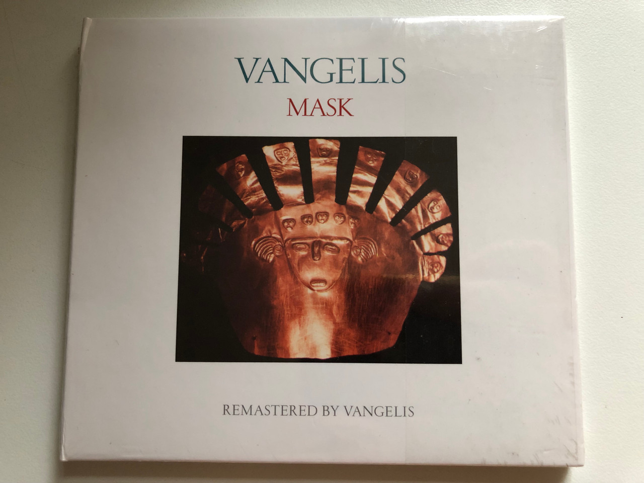 https://cdn10.bigcommerce.com/s-62bdpkt7pb/products/0/images/284559/Vangelis_Mask_-_Remastered_By_Vangelis_UMC_Audio_CD_2017_478_940-8_1__91318.1689595565.1280.1280.JPG?c=2&_gl=1*3n8sip*_ga*MjA2NTIxMjE2MC4xNTkwNTEyNTMy*_ga_WS2VZYPC6G*MTY4OTU5Mzg0OC45ODcuMS4xNjg5NTk1MzU3LjU4LjAuMA..