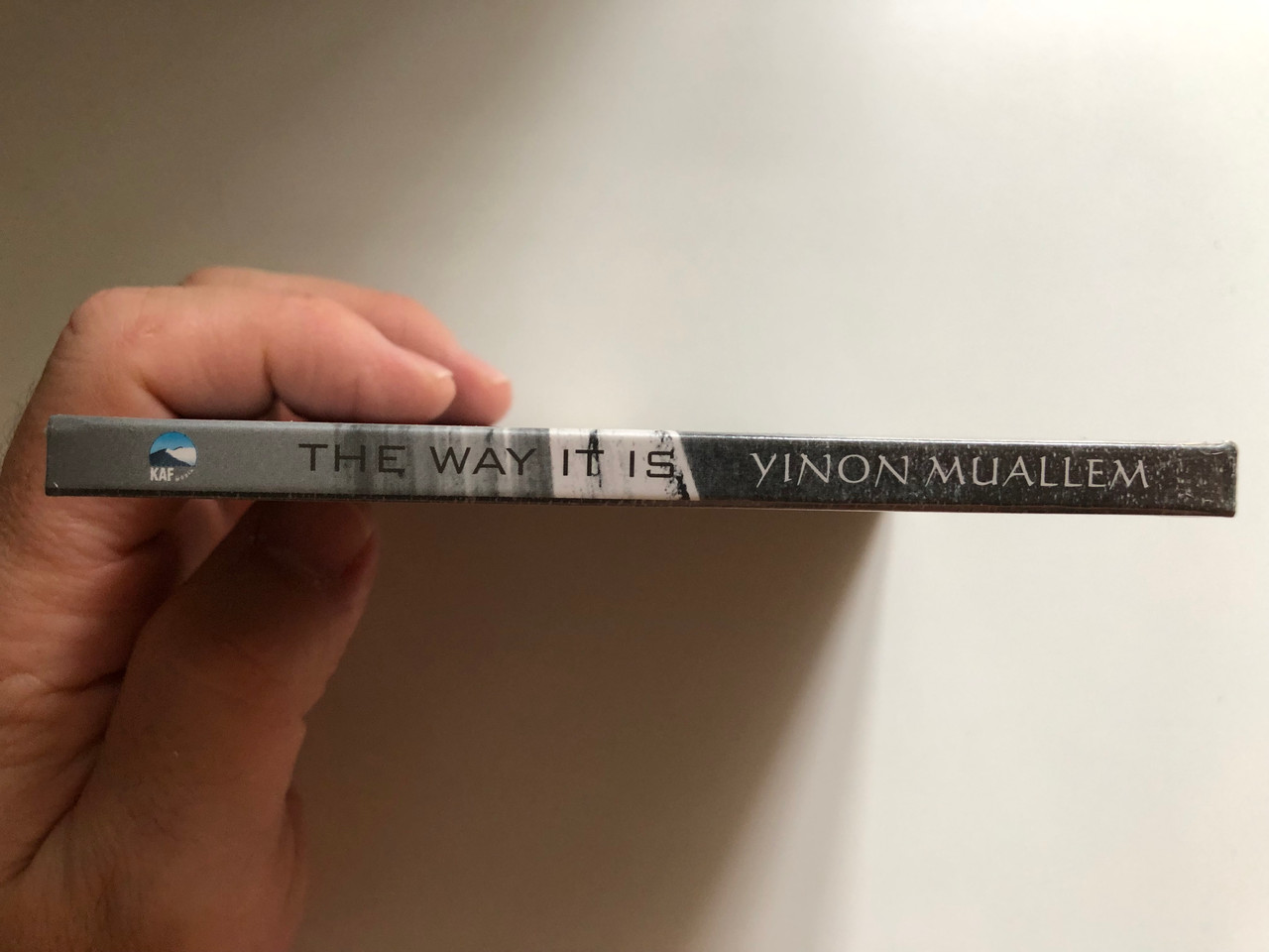 https://cdn10.bigcommerce.com/s-62bdpkt7pb/products/0/images/284594/Yinon_Muallem_The_Way_It_Is_KAF_Msic_Audio_CD_2008_3__44751.1689603778.1280.1280.JPG?c=2&_gl=1*37oiru*_ga*MjA2NTIxMjE2MC4xNTkwNTEyNTMy*_ga_WS2VZYPC6G*MTY4OTU5Mzg0OC45ODcuMS4xNjg5NjAzNjU2LjguMC4w