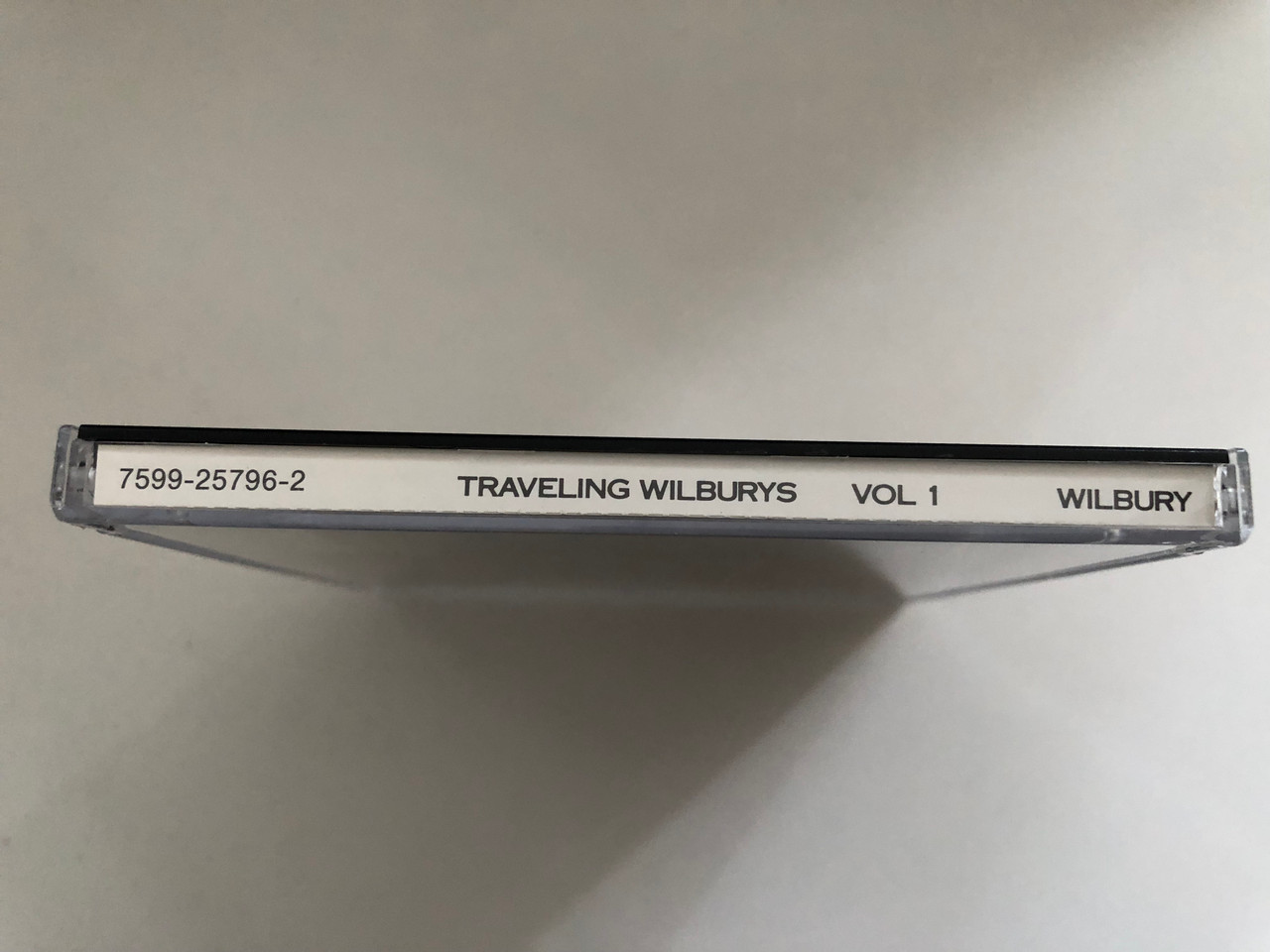 https://cdn10.bigcommerce.com/s-62bdpkt7pb/products/0/images/287236/Traveling_Wilburys_Vol._1_Wilbury_Records_Audio_CD_1988_7599-25796-2_3__99441.1690191997.1280.1280.JPG?c=2&_gl=1*ix62k6*_ga*MjA2NTIxMjE2MC4xNTkwNTEyNTMy*_ga_WS2VZYPC6G*MTY5MDE3ODQ1Ni45OTMuMS4xNjkwMTkyMDIyLjYwLjAuMA..