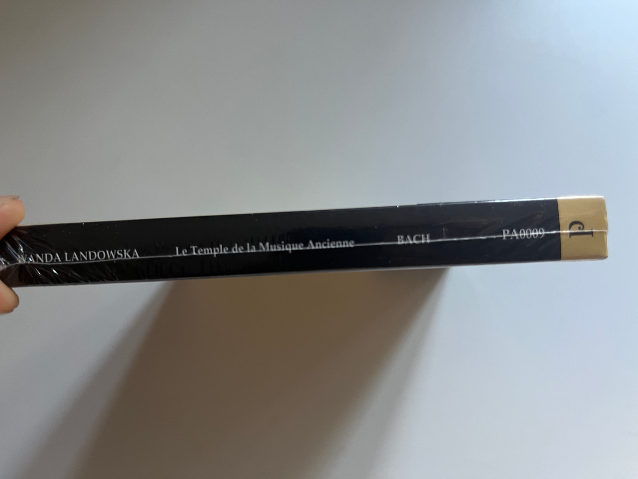 https://cdn10.bigcommerce.com/s-62bdpkt7pb/products/0/images/287972/Wanda_Landowska_Le_Temple_De_La_Musique_Ancienne_Saint-Leu-la-Foret_-_Johann_Sebastian_Bach_Paradizo_Audio_CD_DVD_CD_2010_PA0009_2__95789.1690473066.1280.1280.JPG?c=2&_gl=1*7nq1gi*_ga*MjA2NTIxMjE2MC4xNTkwNTEyNTMy*_ga_WS2VZYPC6G*MTY5MDQ3MDk1Mi45OTkuMS4xNjkwNDczMDYyLjYwLjAuMA..