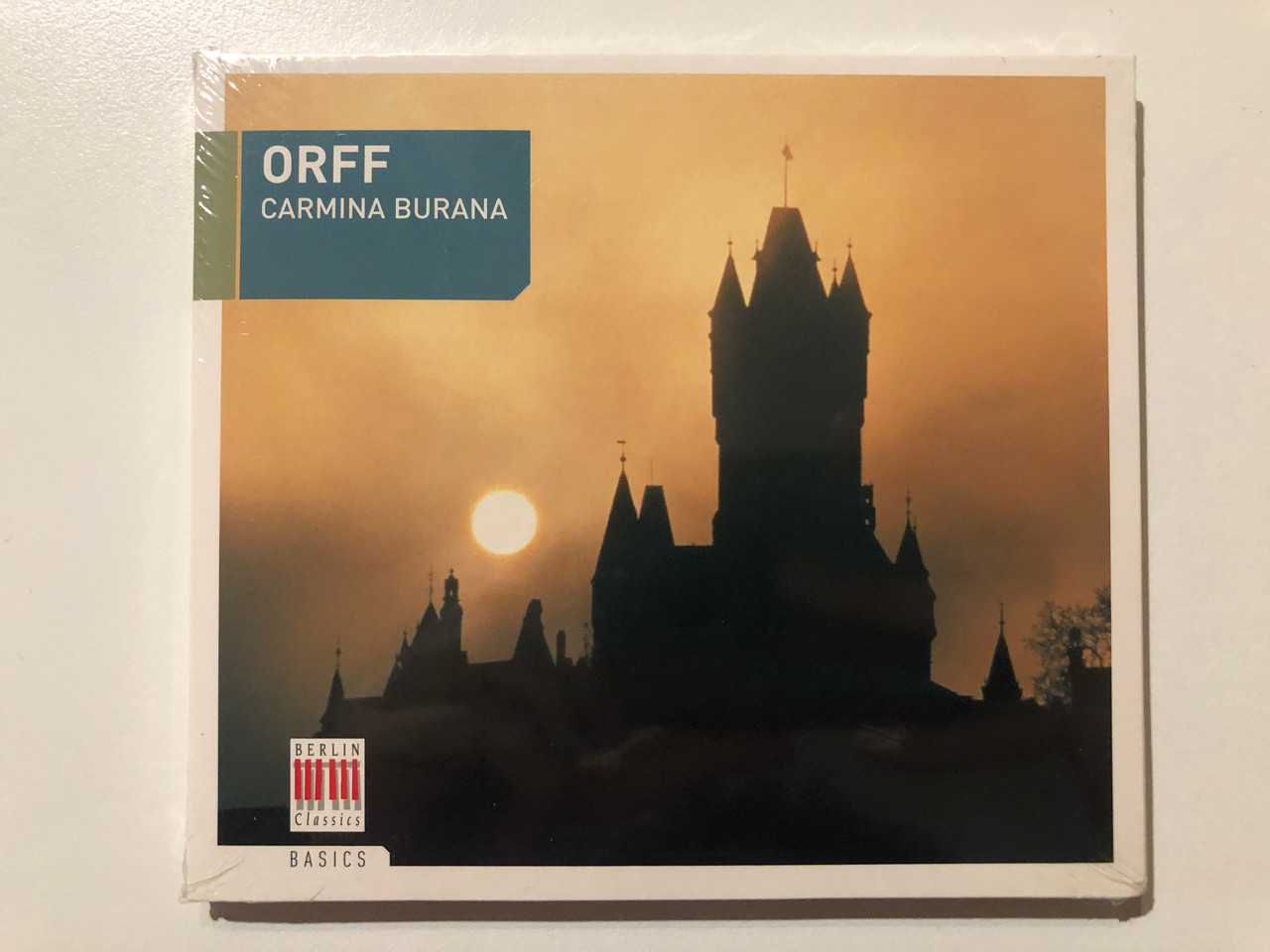 https://cdn10.bigcommerce.com/s-62bdpkt7pb/products/0/images/289165/Orff_-_Carmina_Burana_Basics_Berlin_Classics_Audio_CD_2006_0185572BC_1__45062.1690908889.1280.1280.JPG?c=2&_gl=1*i22su*_ga*MjA2NTIxMjE2MC4xNTkwNTEyNTMy*_ga_WS2VZYPC6G*MTY5MDg5NzA1My4xMDAzLjEuMTY5MDkwODc5NS41My4wLjA.