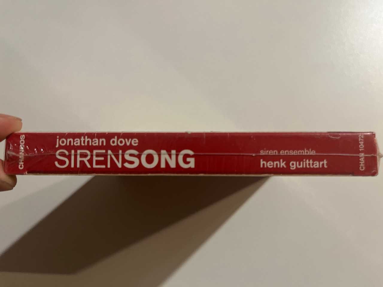 https://cdn10.bigcommerce.com/s-62bdpkt7pb/products/0/images/292383/Jonathan_Dove_Sirensong_-_Siren_Ensemble_Henk_Guittart_Chandos_Audio_CD_Box_Set_2007_CHAN_10472_3__44091.1691645937.1280.1280.jpg?c=2&_gl=1*gsllz4*_ga*MjA2NTIxMjE2MC4xNTkwNTEyNTMy*_ga_WS2VZYPC6G*MTY5MTY0NTA4NC4xMDE0LjEuMTY5MTY0NTgzMC40Ni4wLjA.